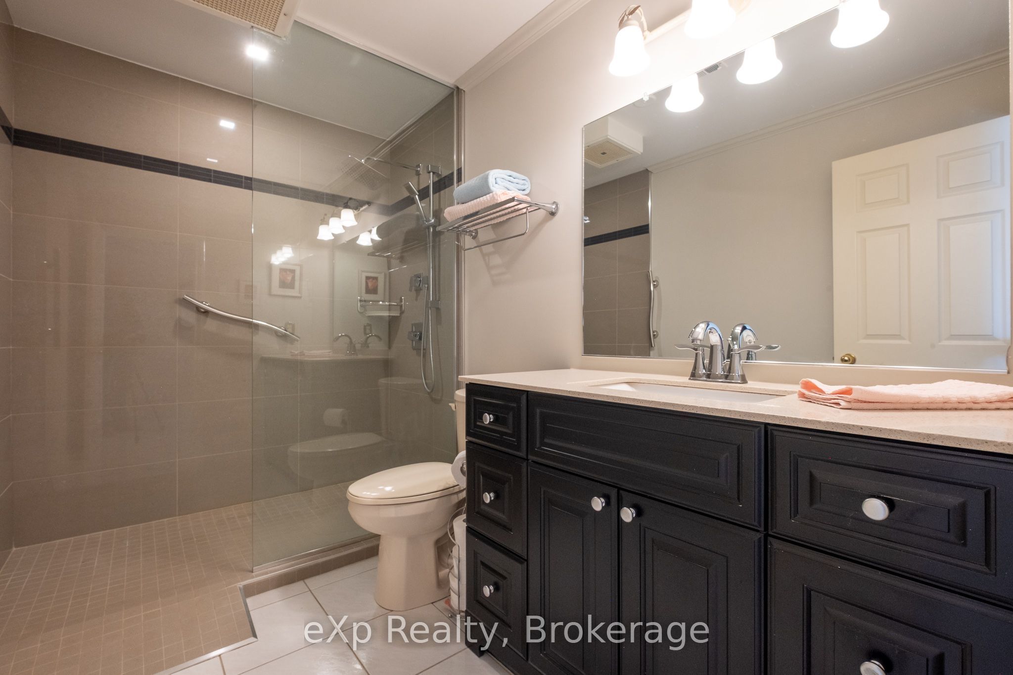 2555 3rd Avenue W 105 Property Photo 18