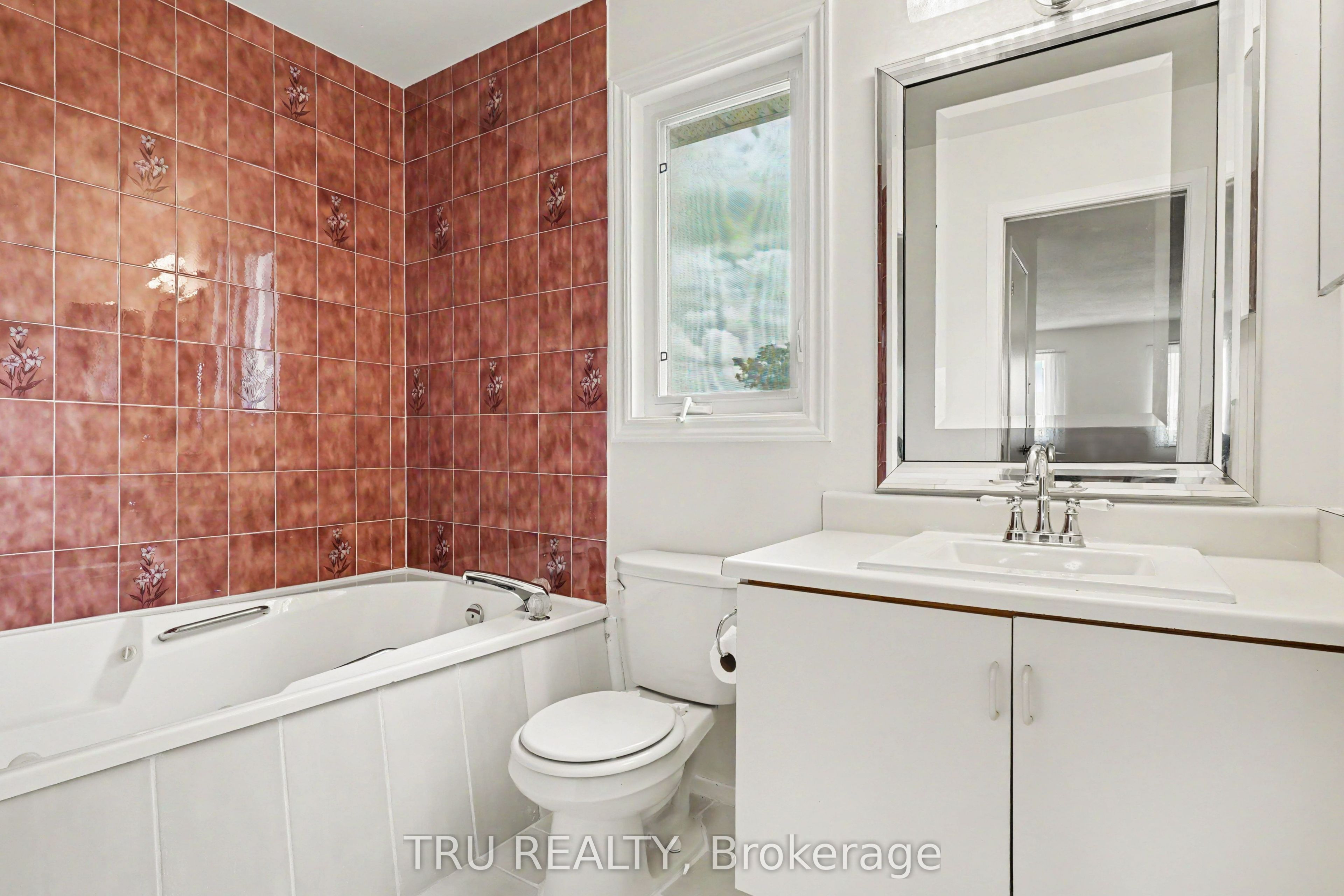 606 Chenier Way Property Photo 17