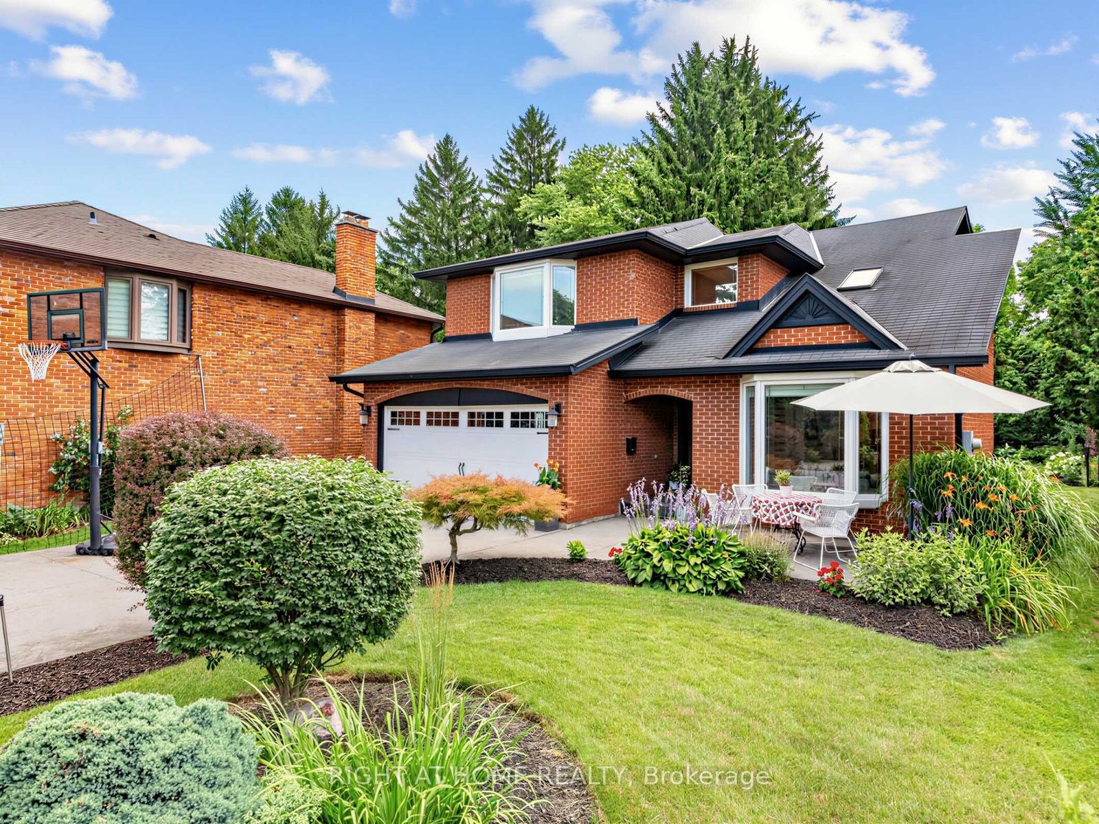 608 Highvalley Road Property Photo 2