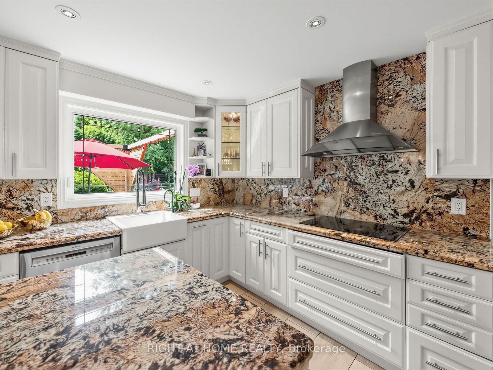 608 Highvalley Road Property Photo 17