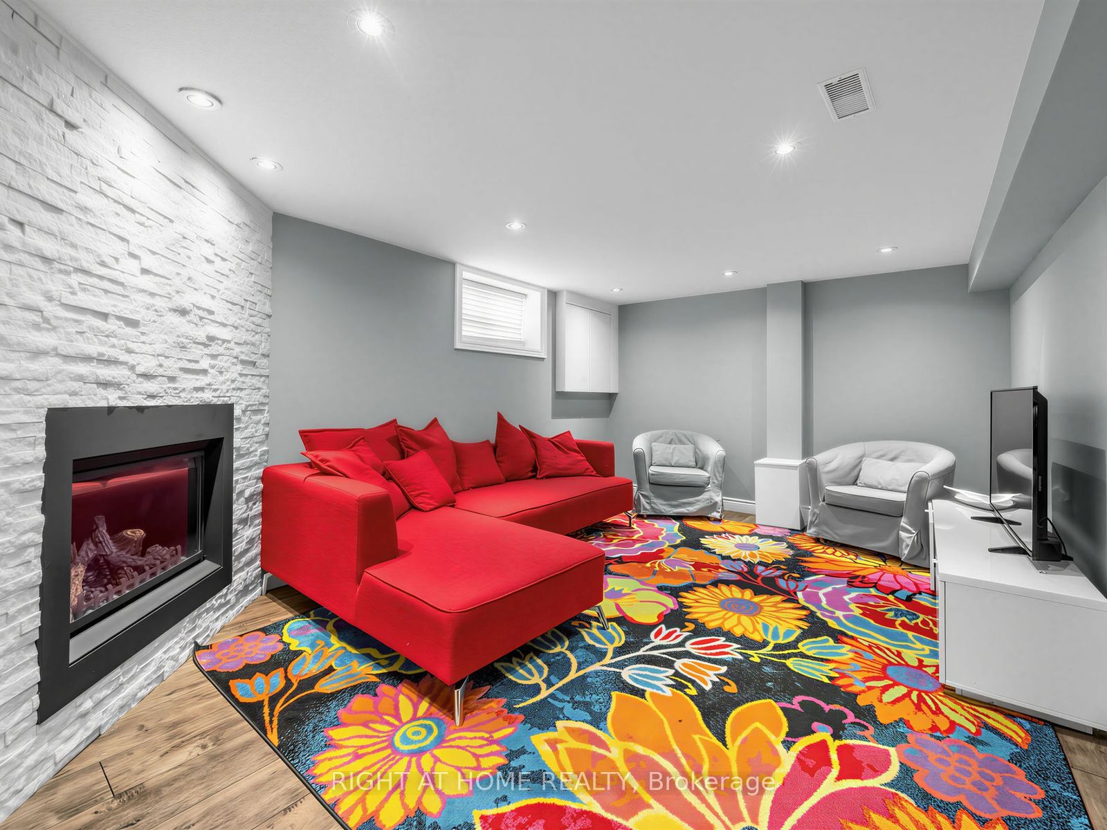 608 Highvalley Road Property Photo 29