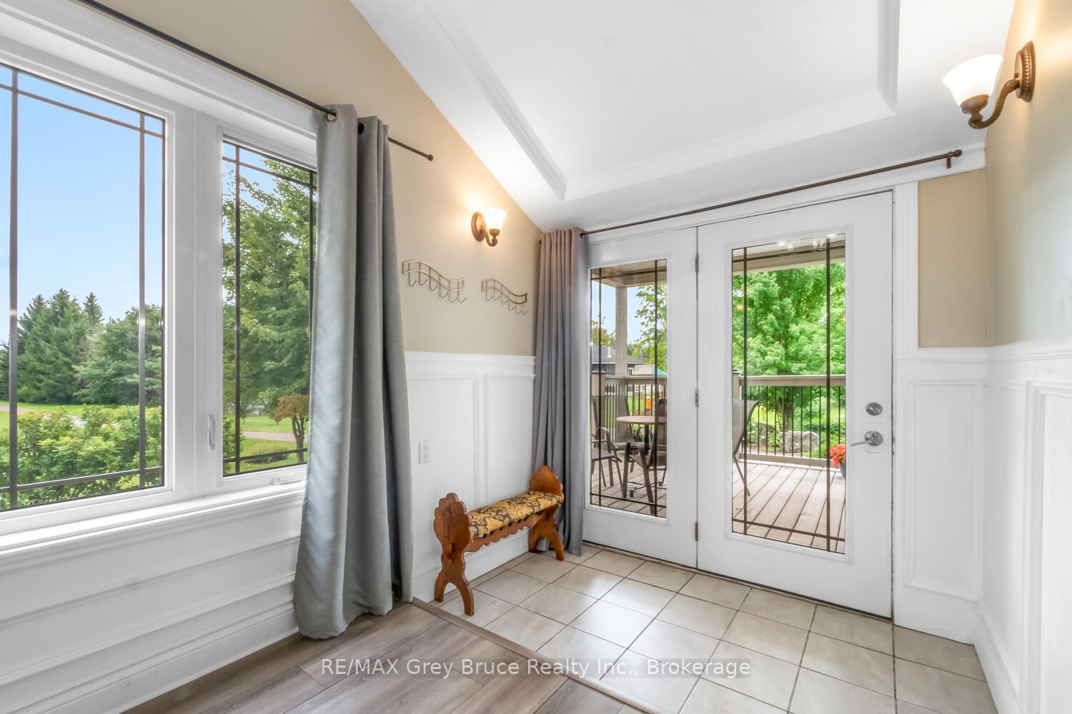 106 Drive-in Crescent Property Photo 8