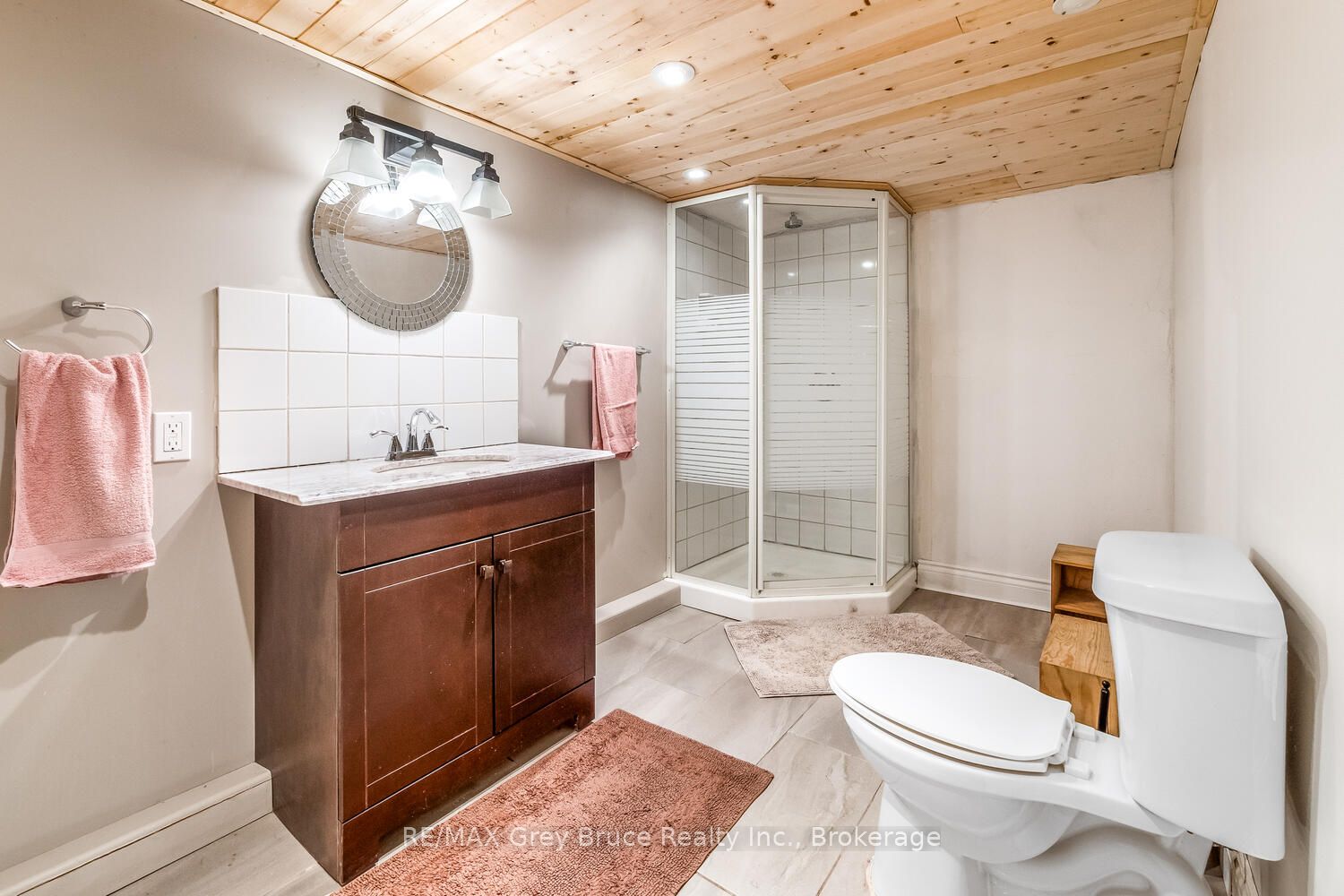 106 Drive-in Crescent Property Photo 25