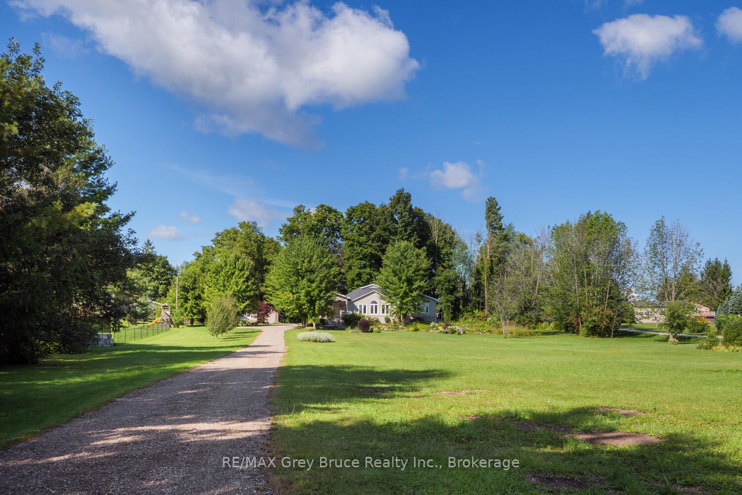 106 Drive-in Crescent Property Photo 33