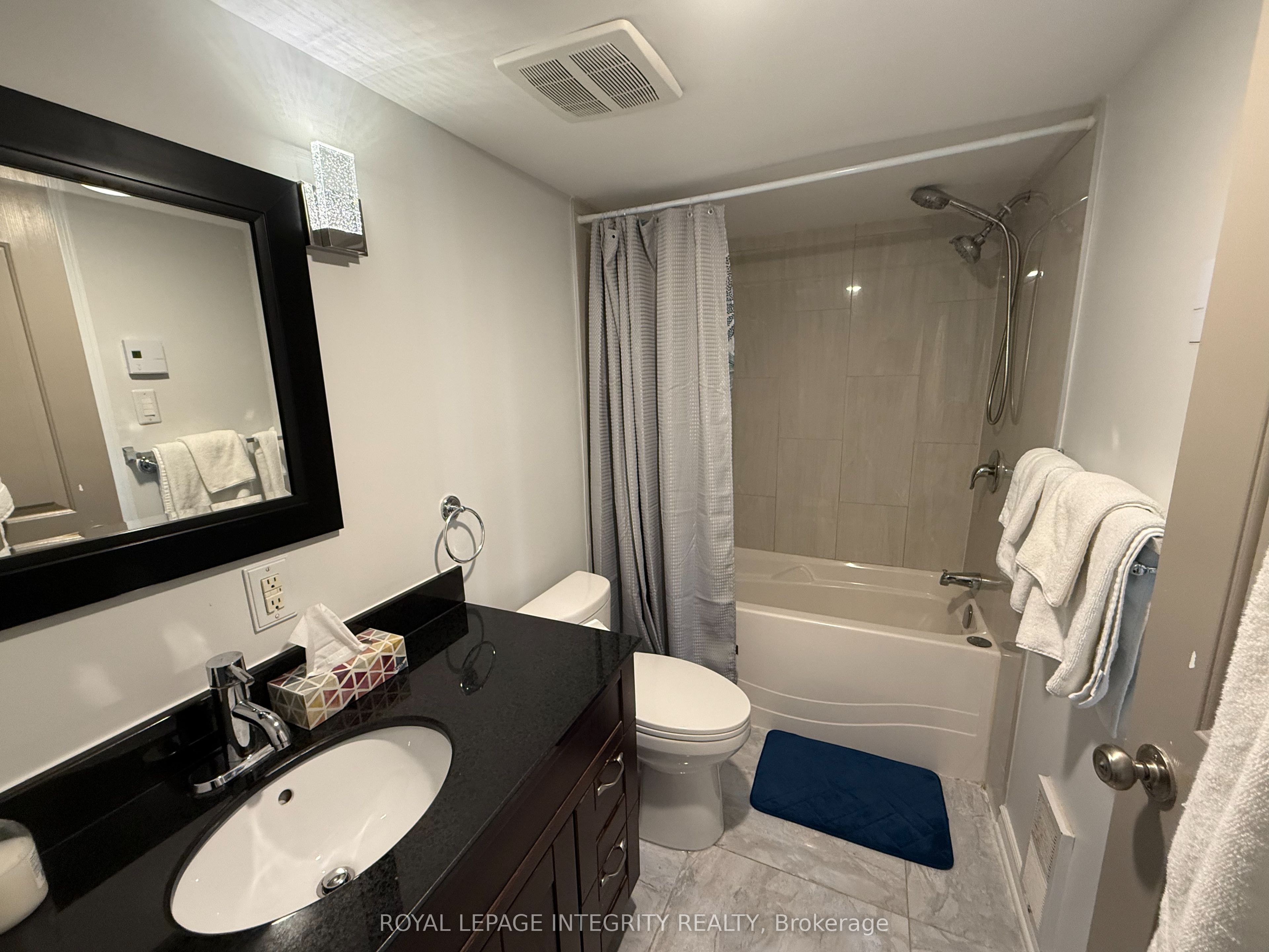 219 Lucinda Crescent Property Photo 11