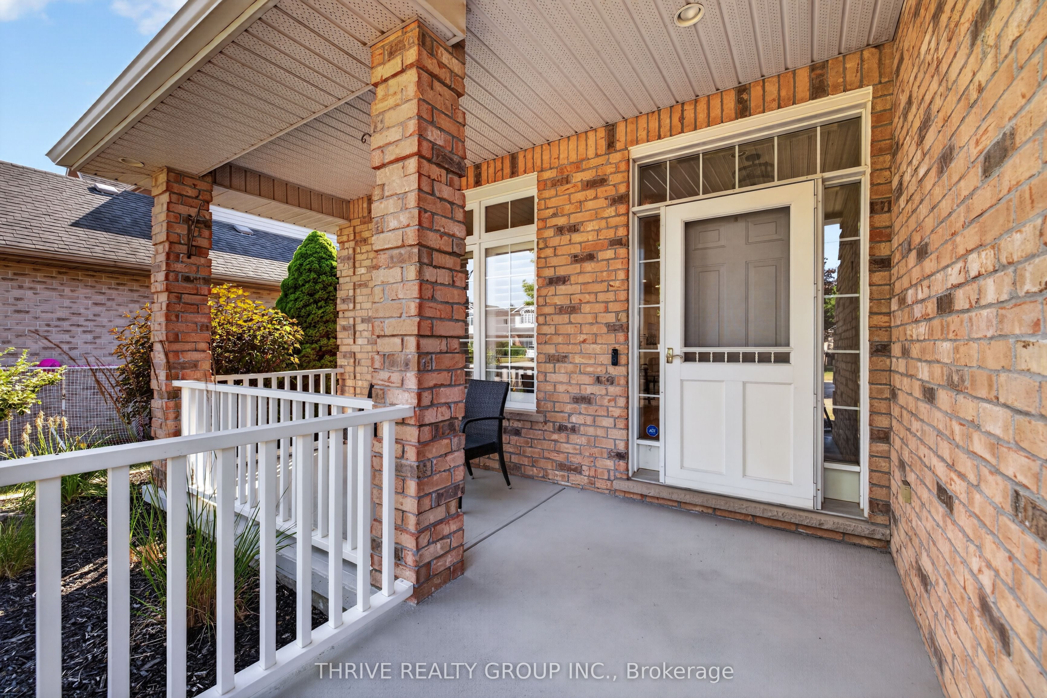 43 Mapleridge Crescent Property Photo 3