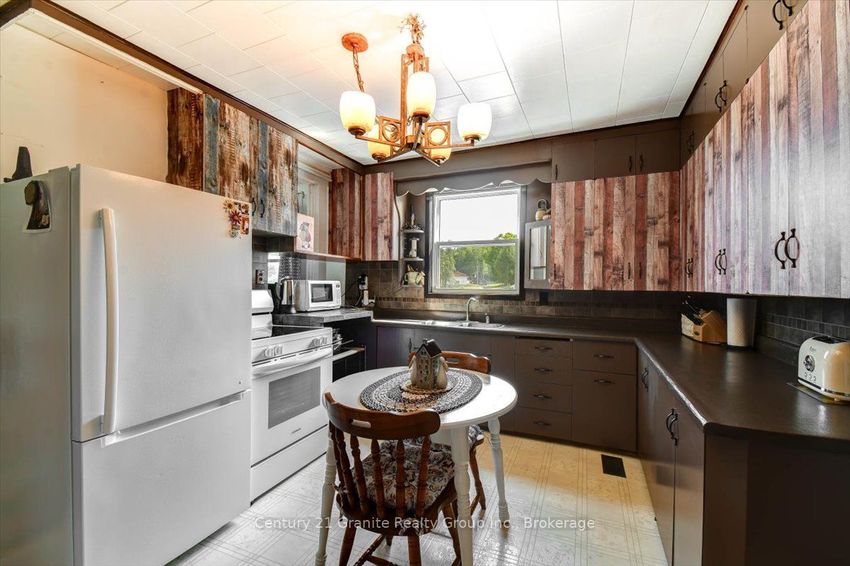 37326 Hwy 28 Highway E Property Photo 9