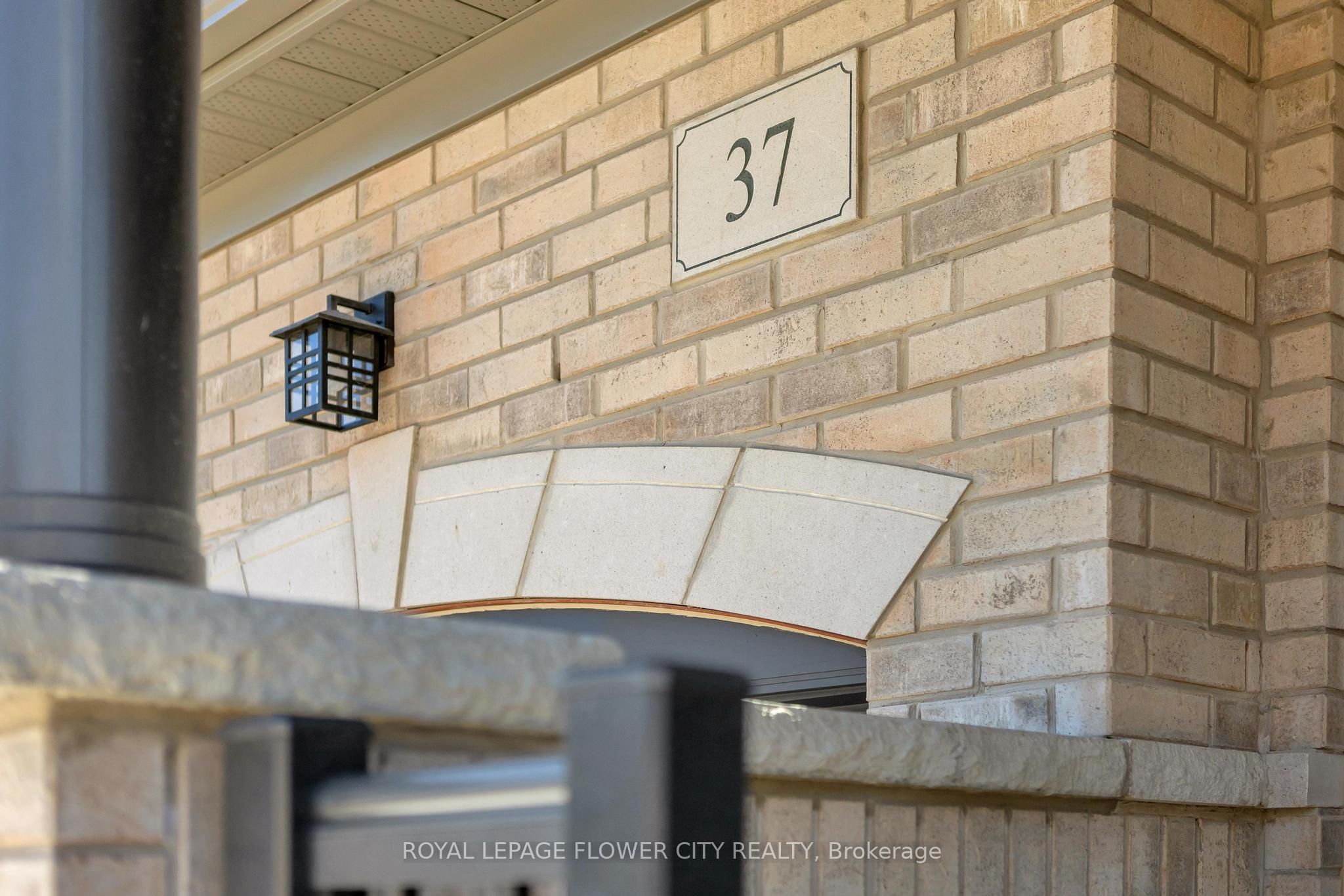 37 Gledhill Crescent Property Photo 45