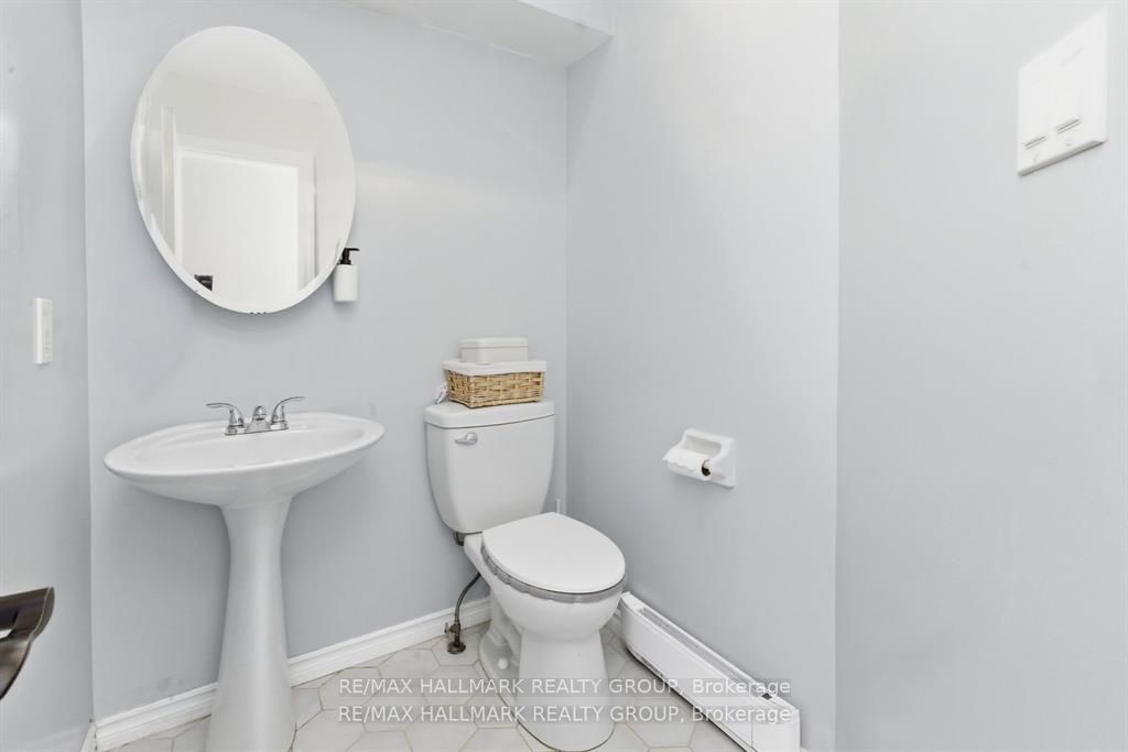 390 Briston Private 3 Property Photo 7