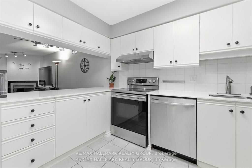 390 Briston Private 3 Property Photo 11