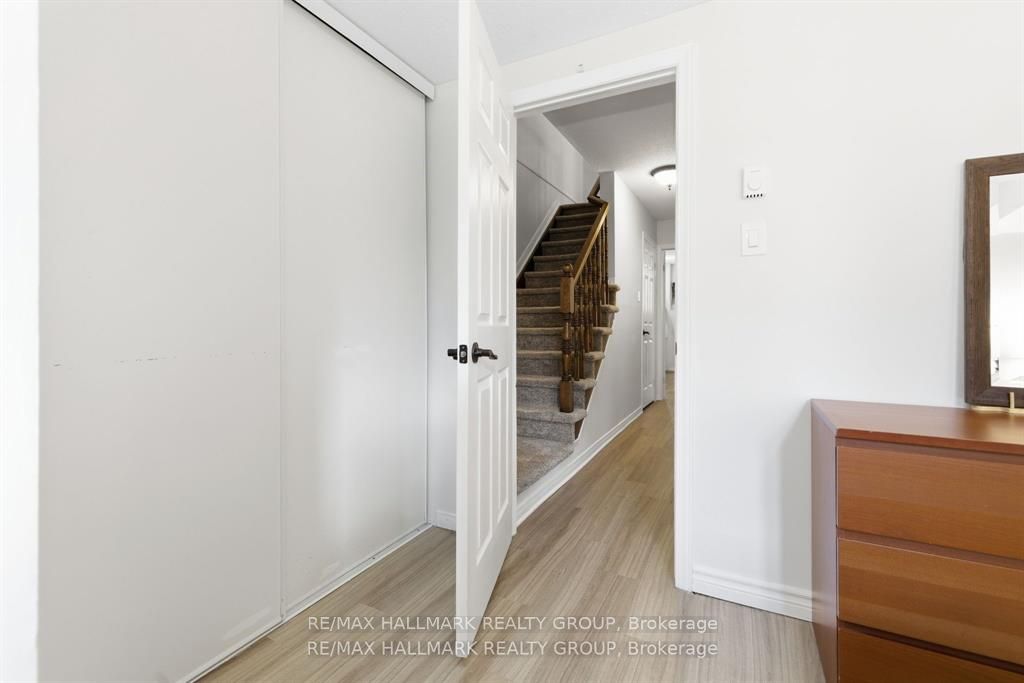 390 Briston Private 3 Property Photo 30