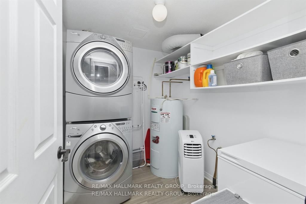 390 Briston Private 3 Property Photo 32