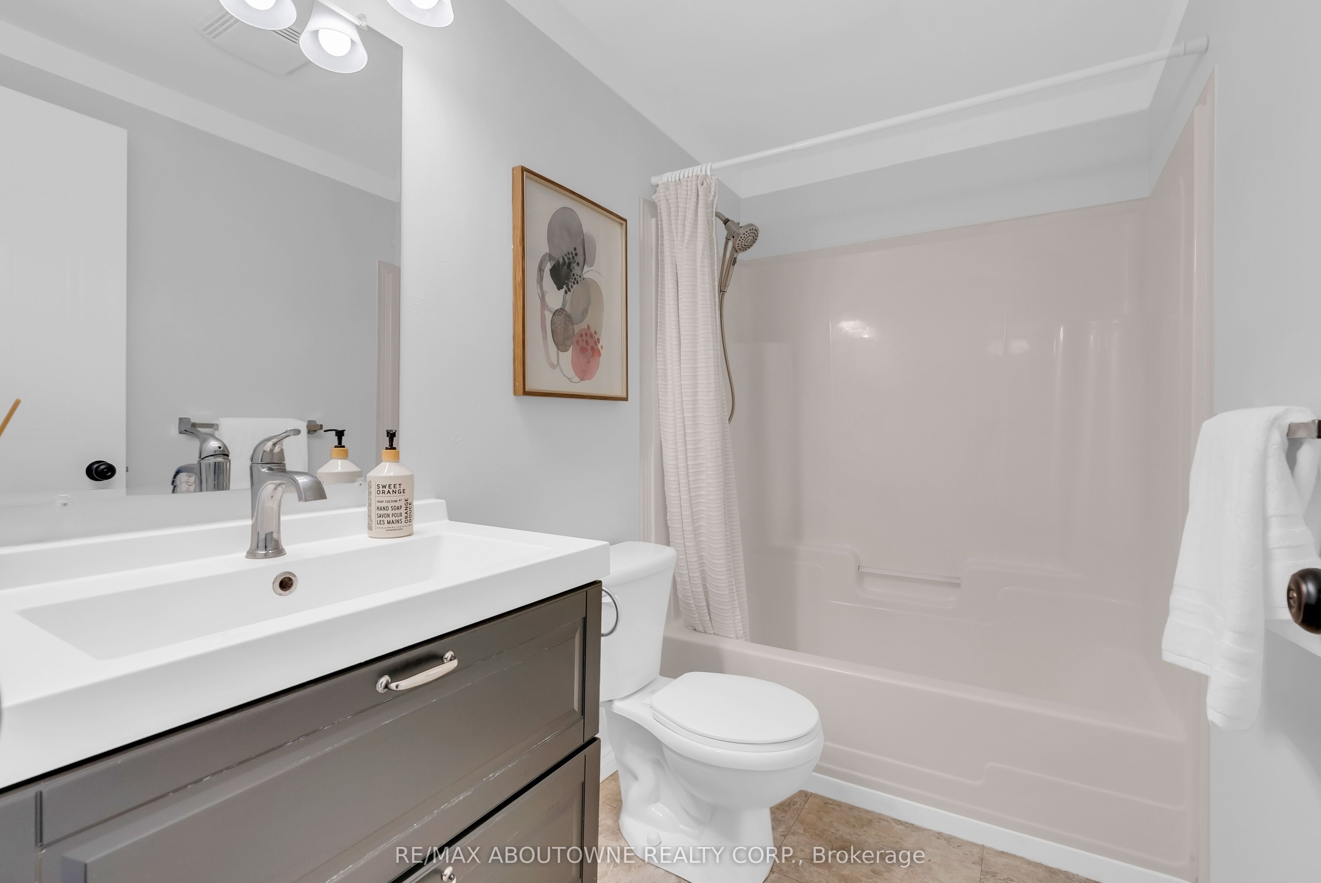 151 Clairfields Drive E 15 Property Photo 15