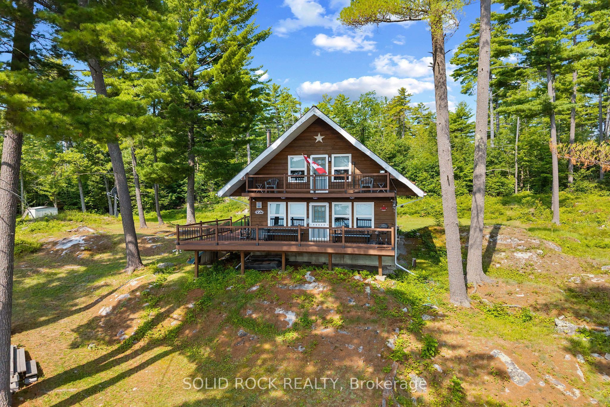 992 White Lake Property Photo 1