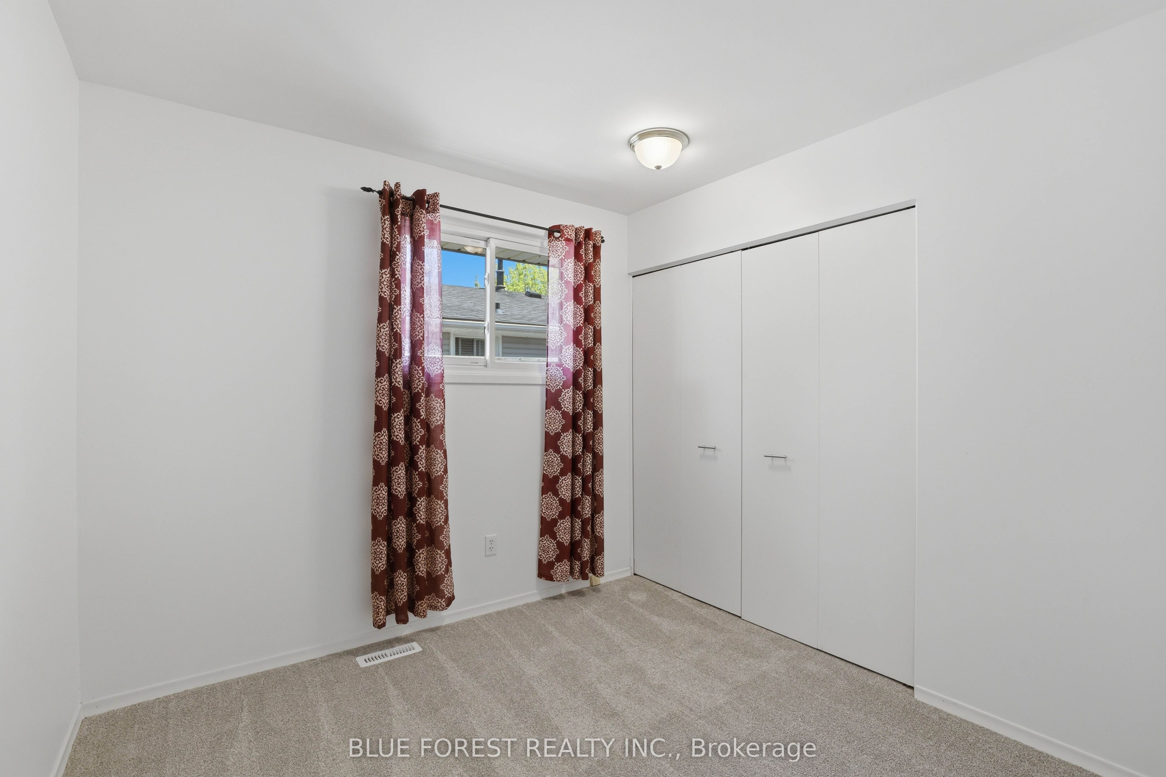 93 Nicholas Crescent Property Photo 15