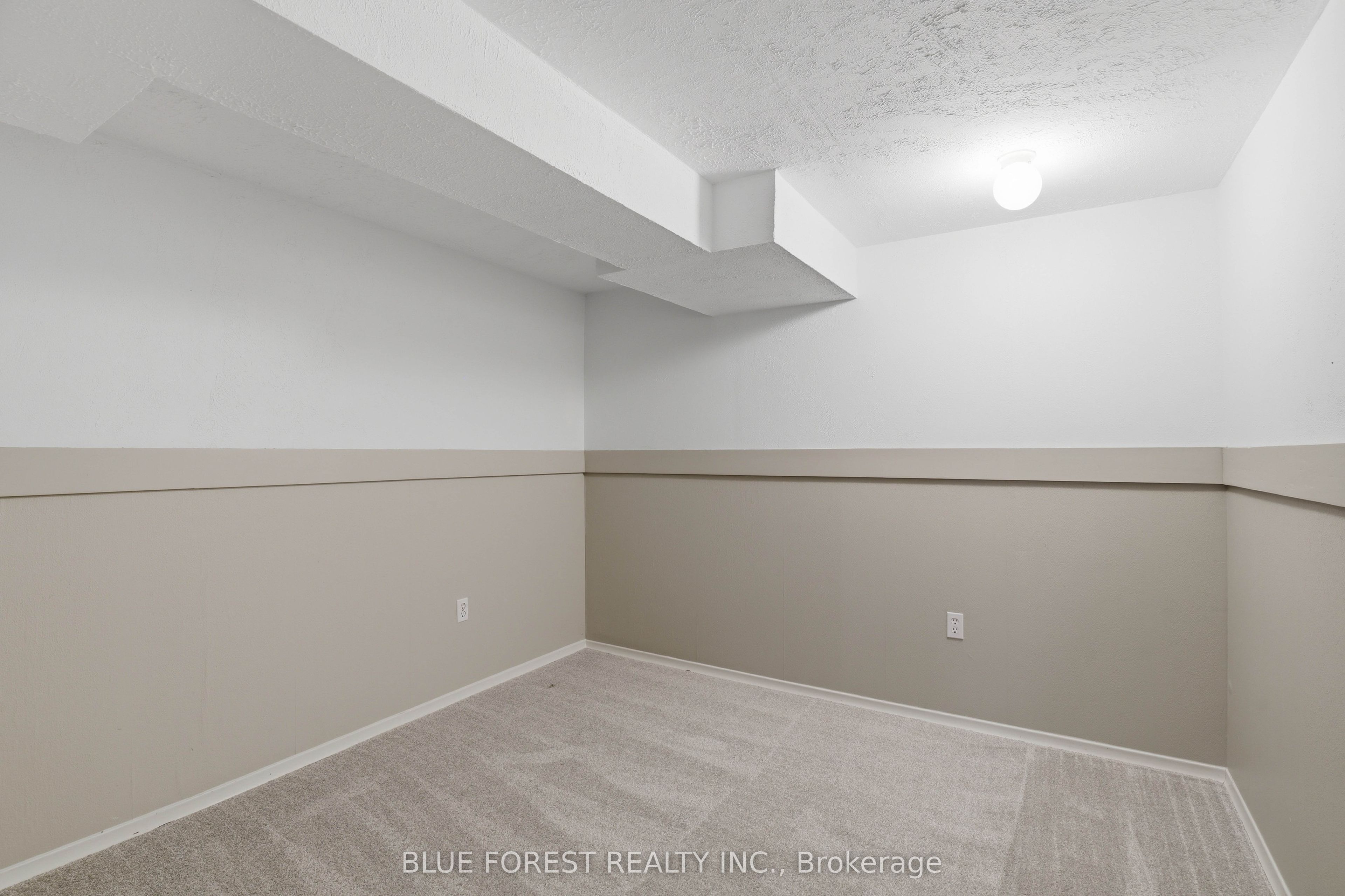 93 Nicholas Crescent Property Photo 17