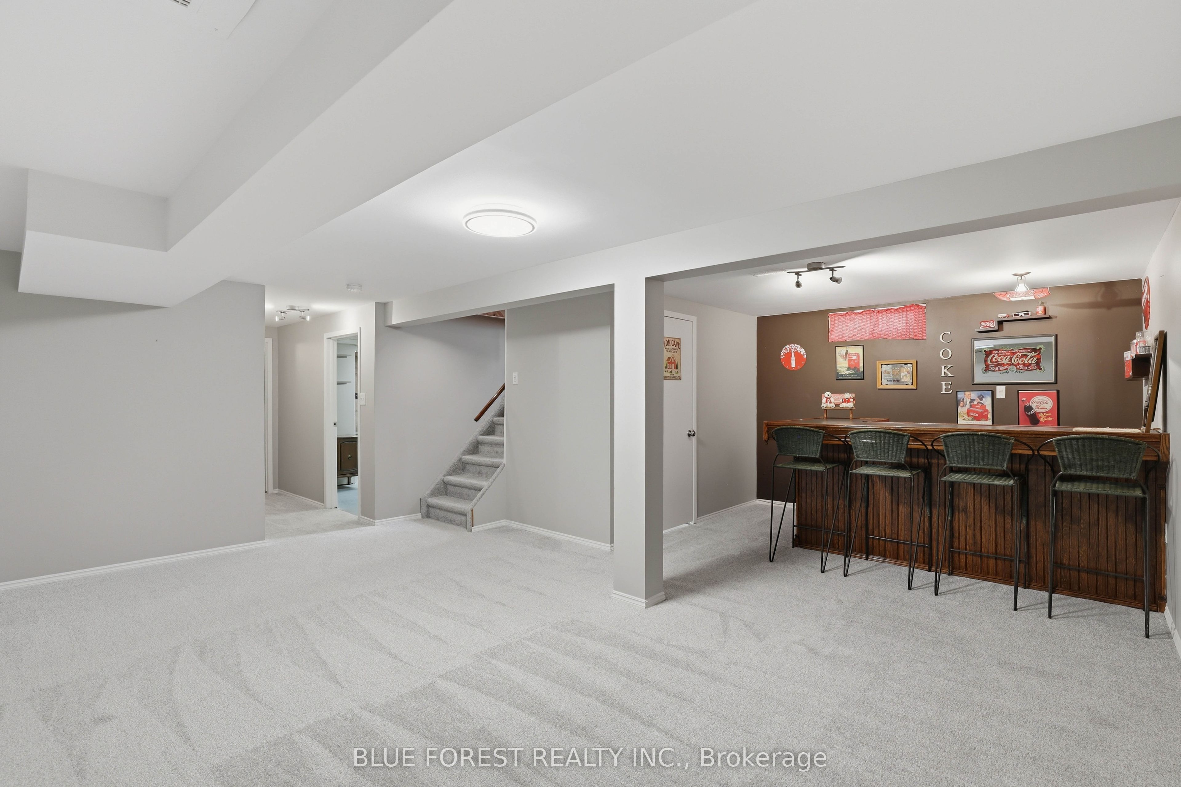 93 Nicholas Crescent Property Photo 23