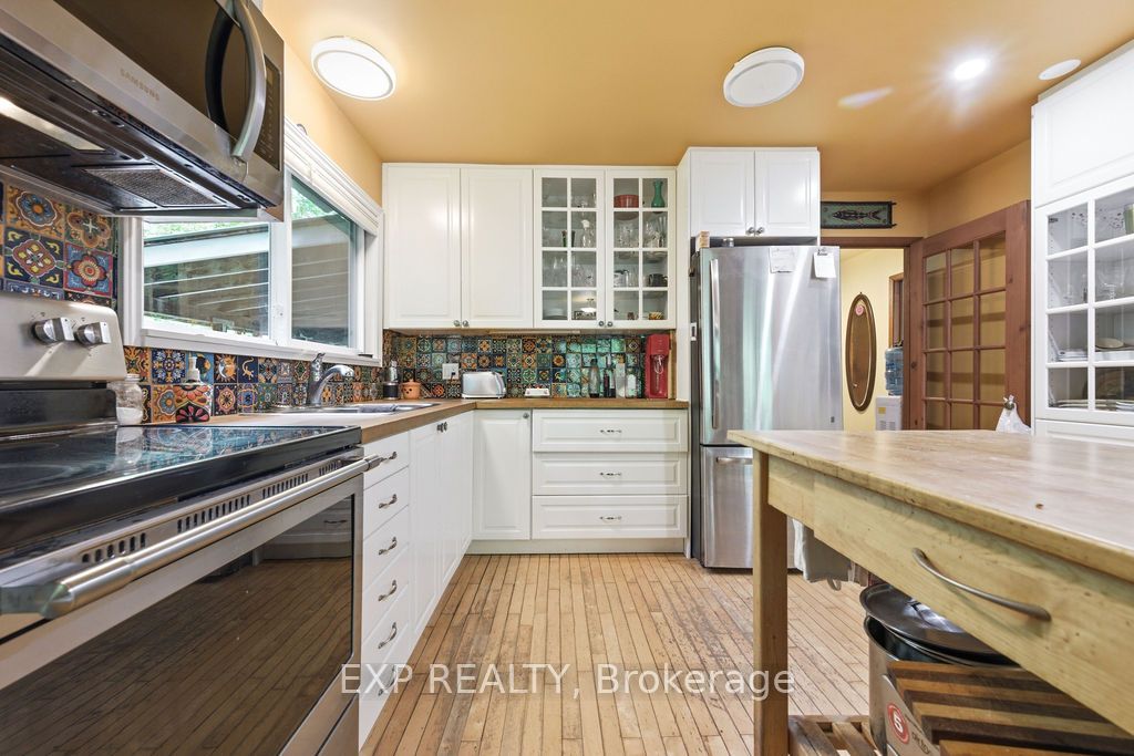 2205 Calabogie Road Property Photo 4