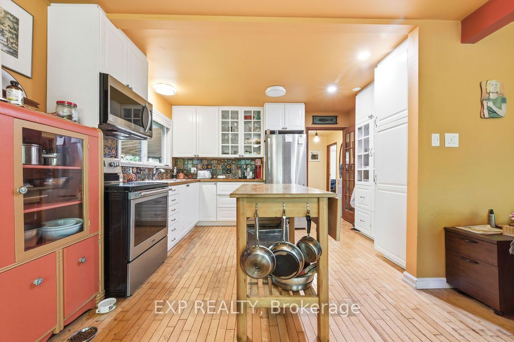2205 Calabogie Road Property Photo 5