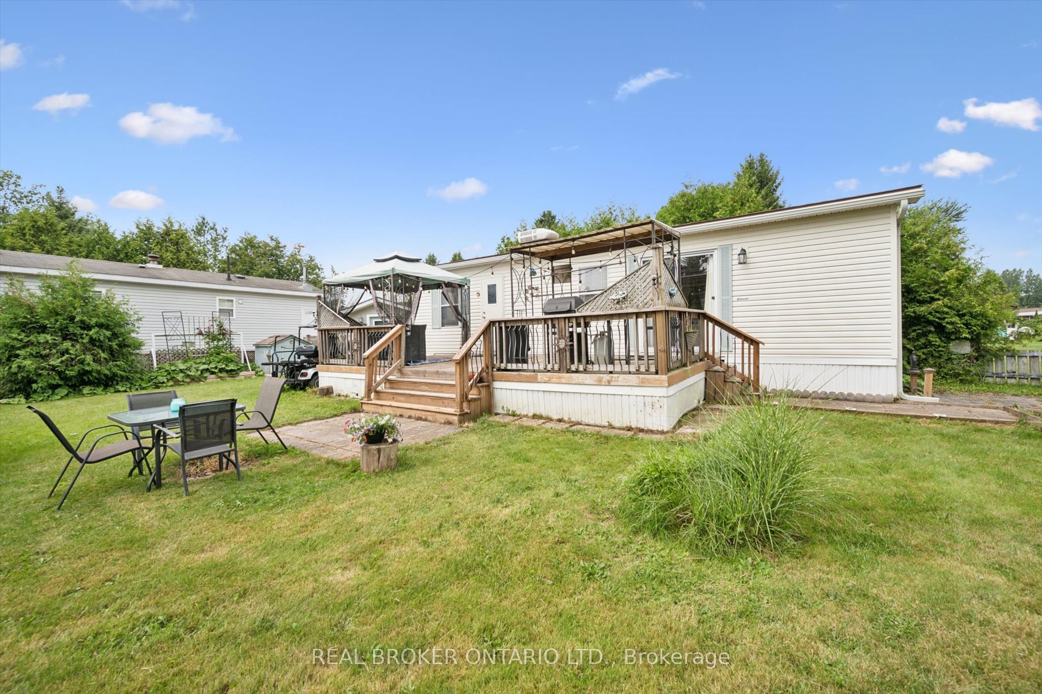 218 Beach Road Property Photo 6