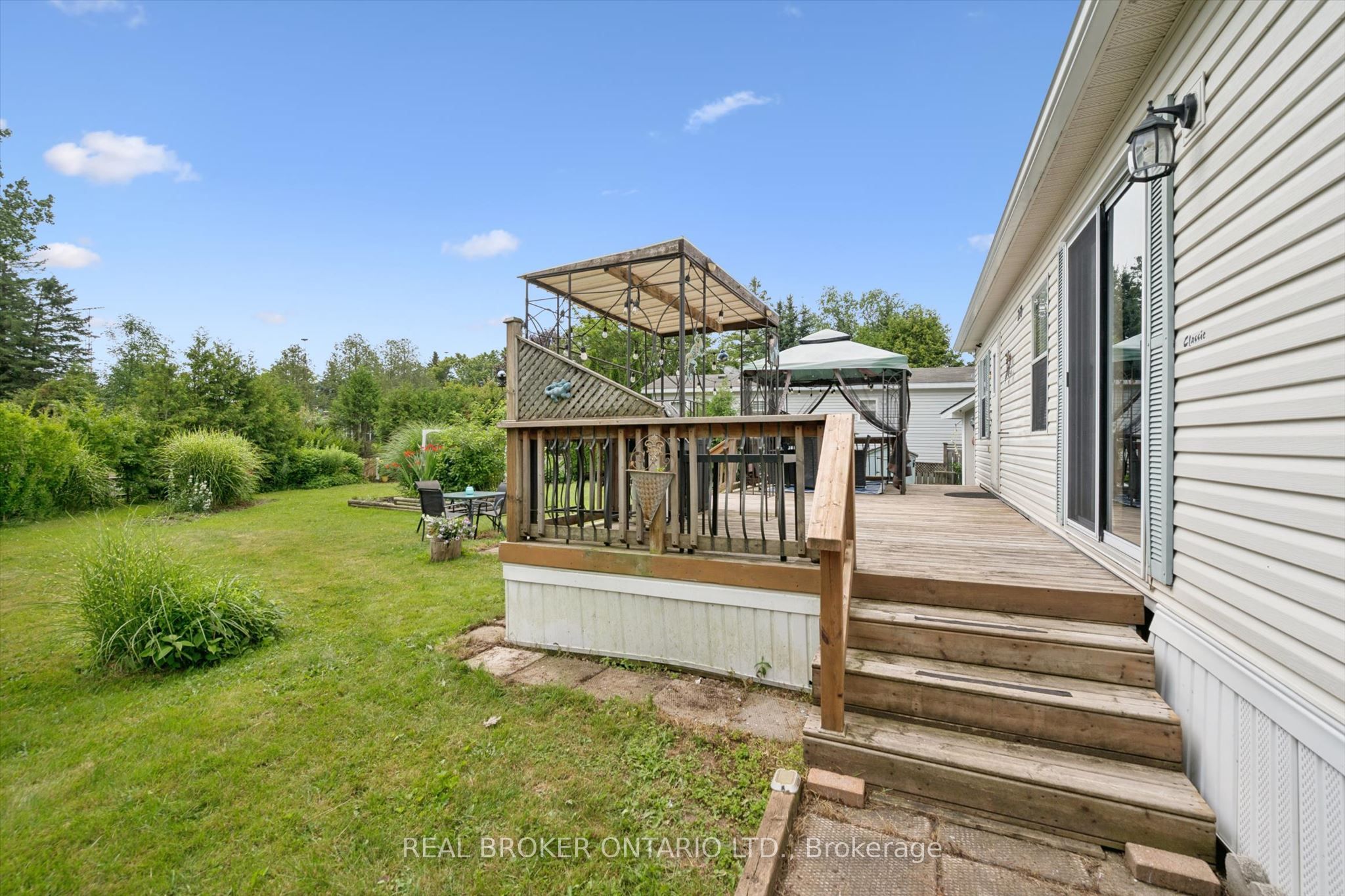 218 Beach Road Property Photo 9