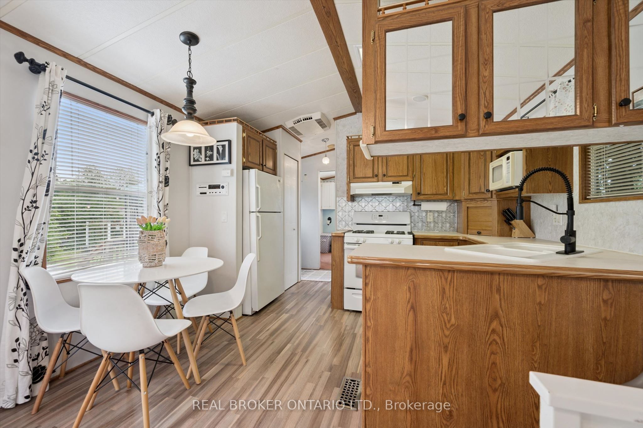 218 Beach Road Property Photo 11