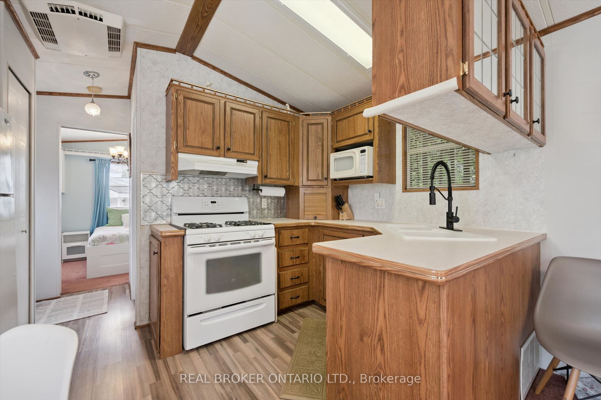 218 Beach Road Property Photo 12