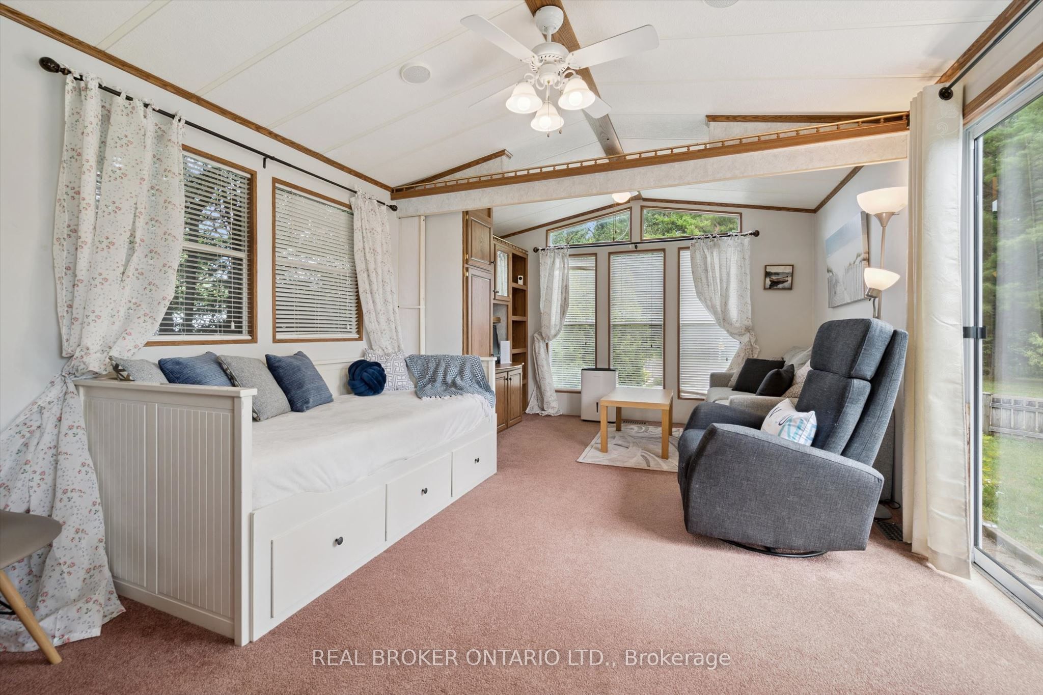 218 Beach Road Property Photo 14