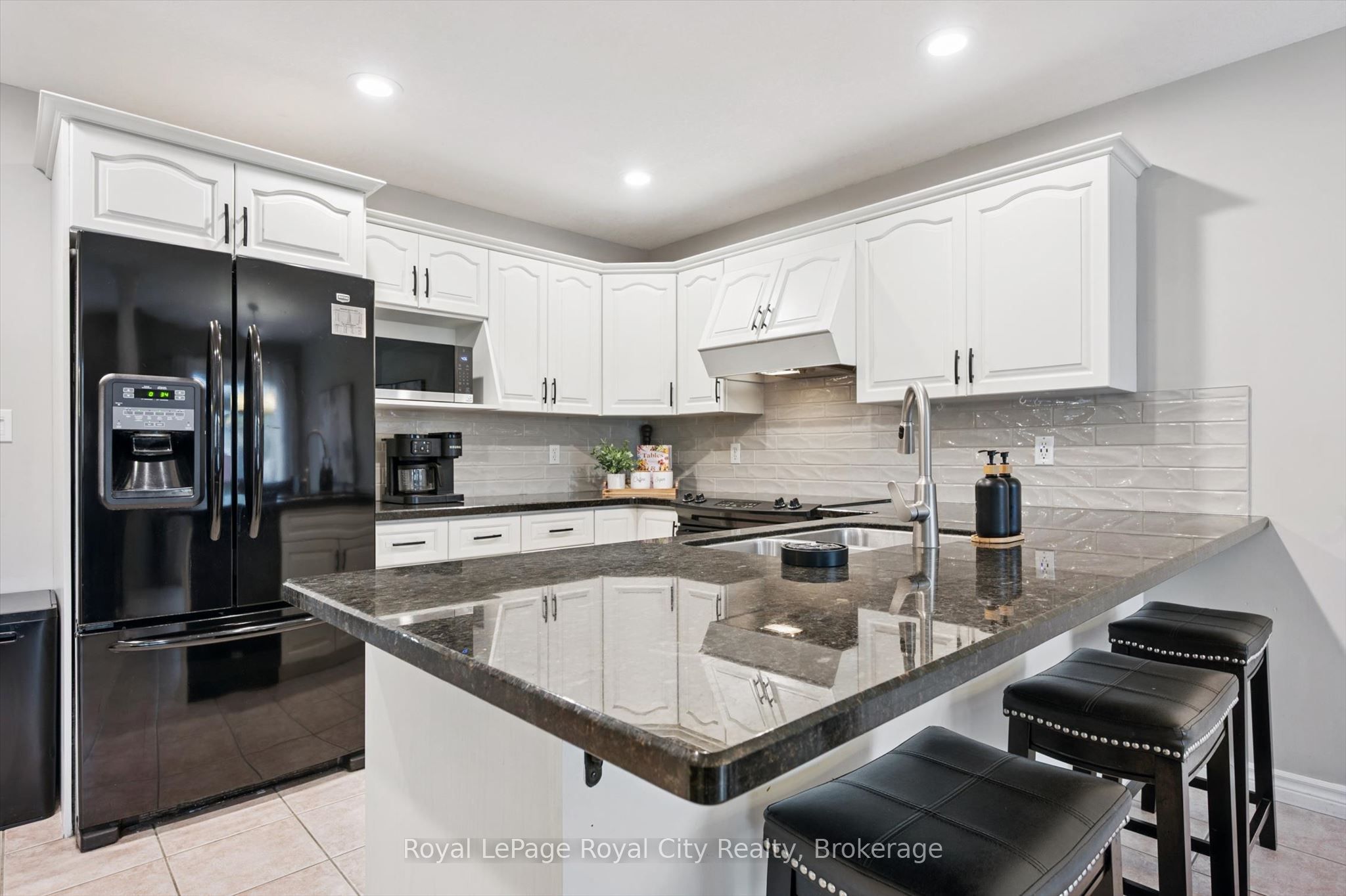 17 Carroll Crescent Property Photo 12