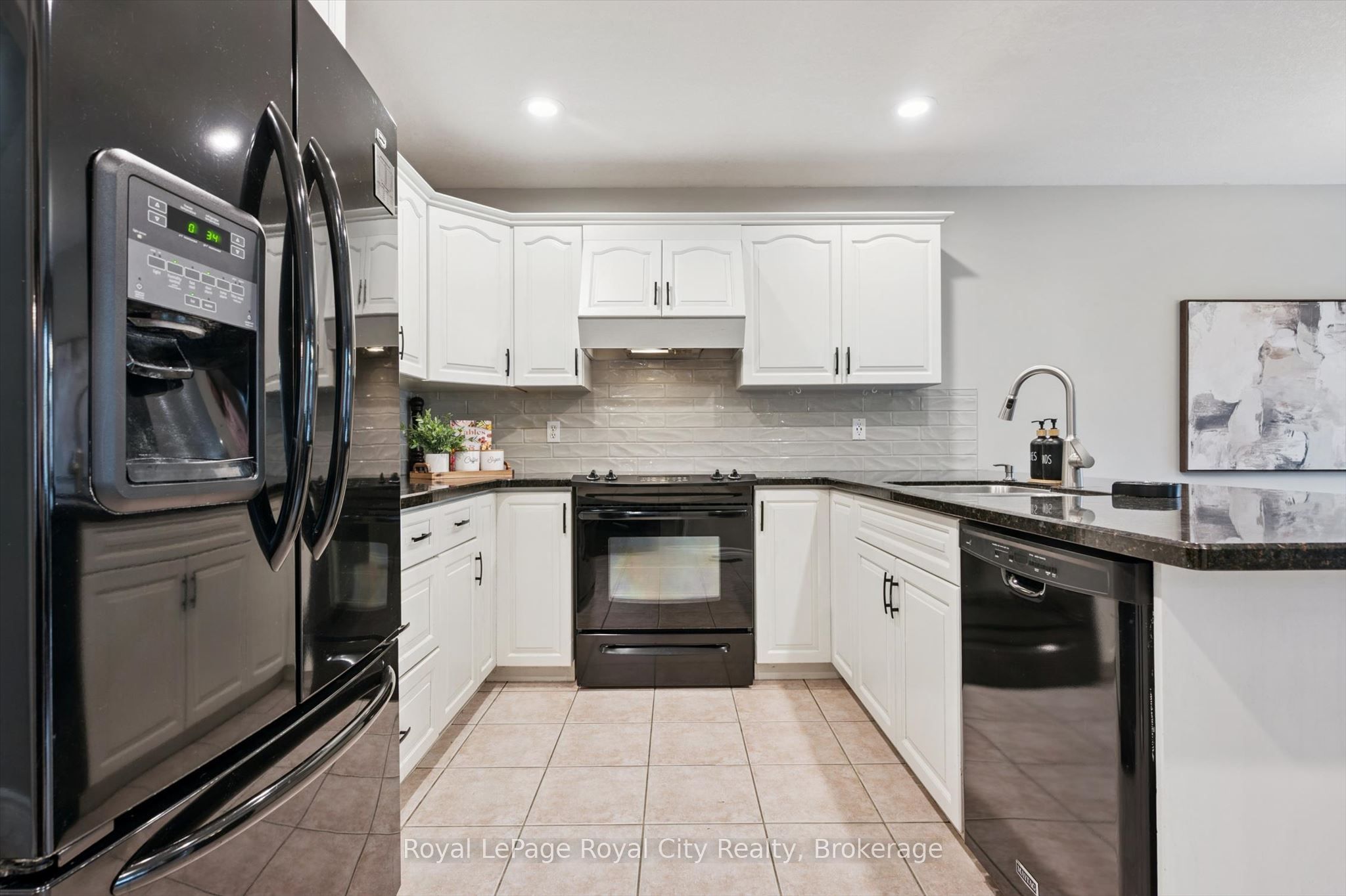 17 Carroll Crescent Property Photo 13