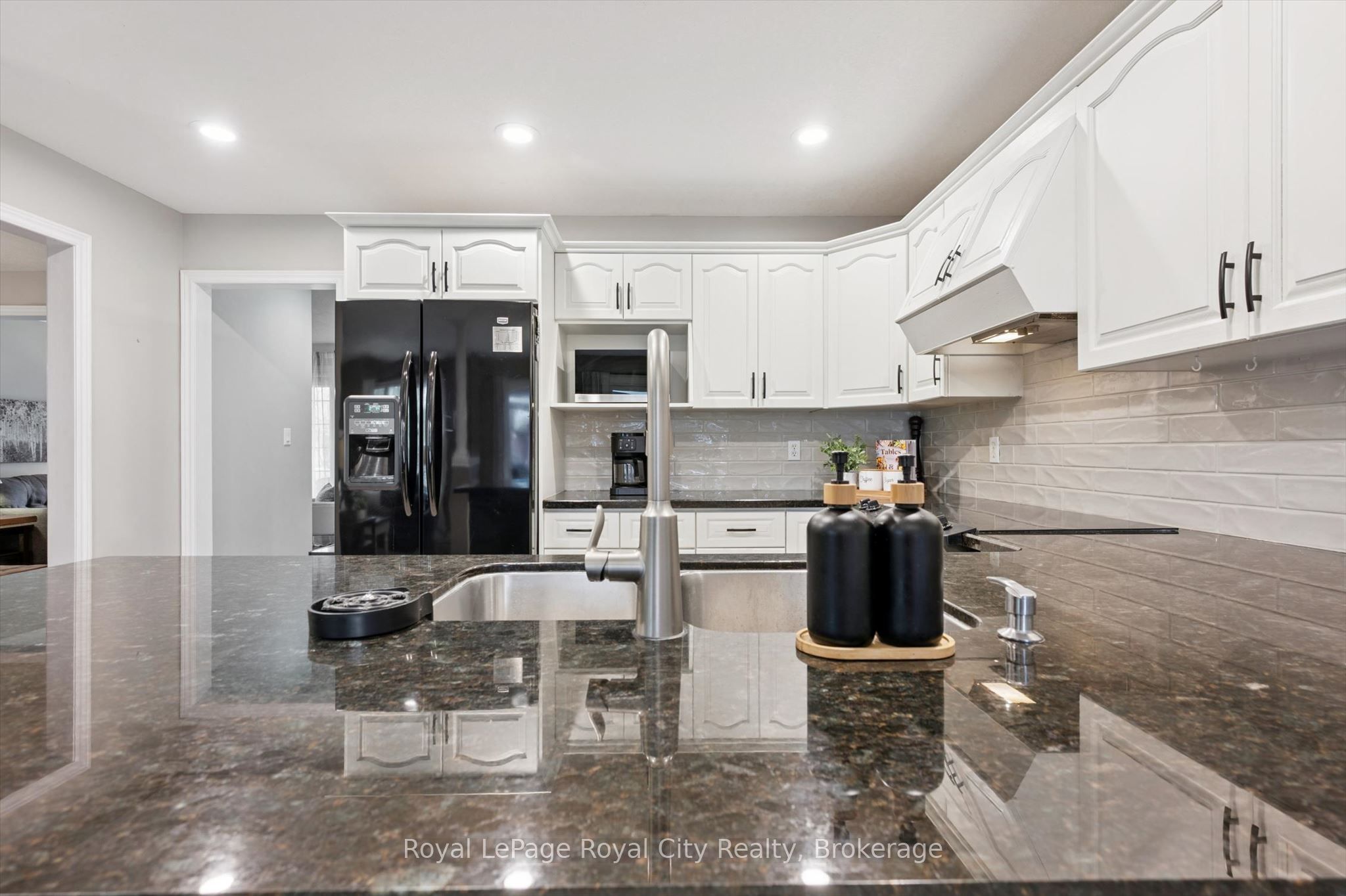 17 Carroll Crescent Property Photo 15