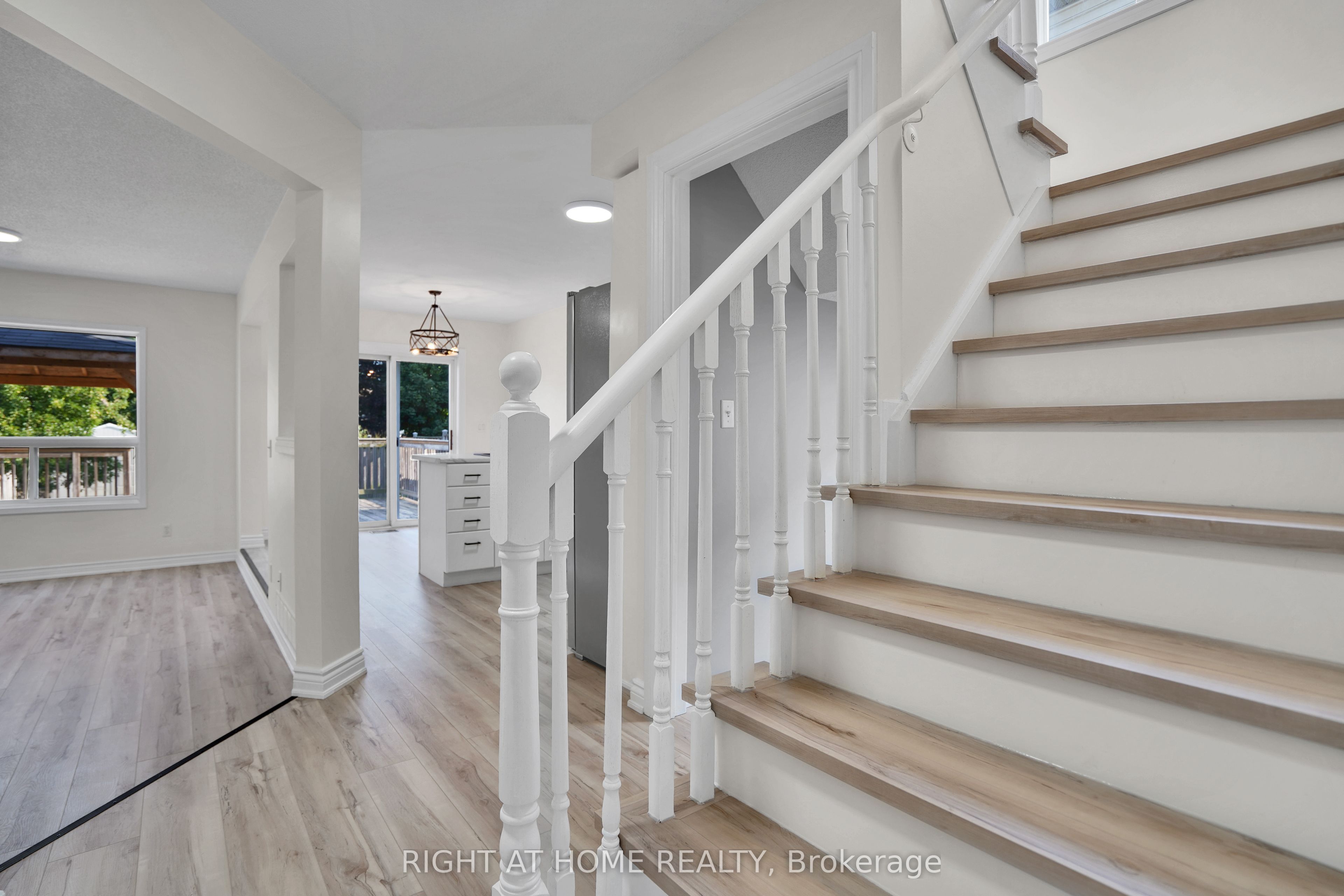 224 Hilltop Drive Property Photo 9