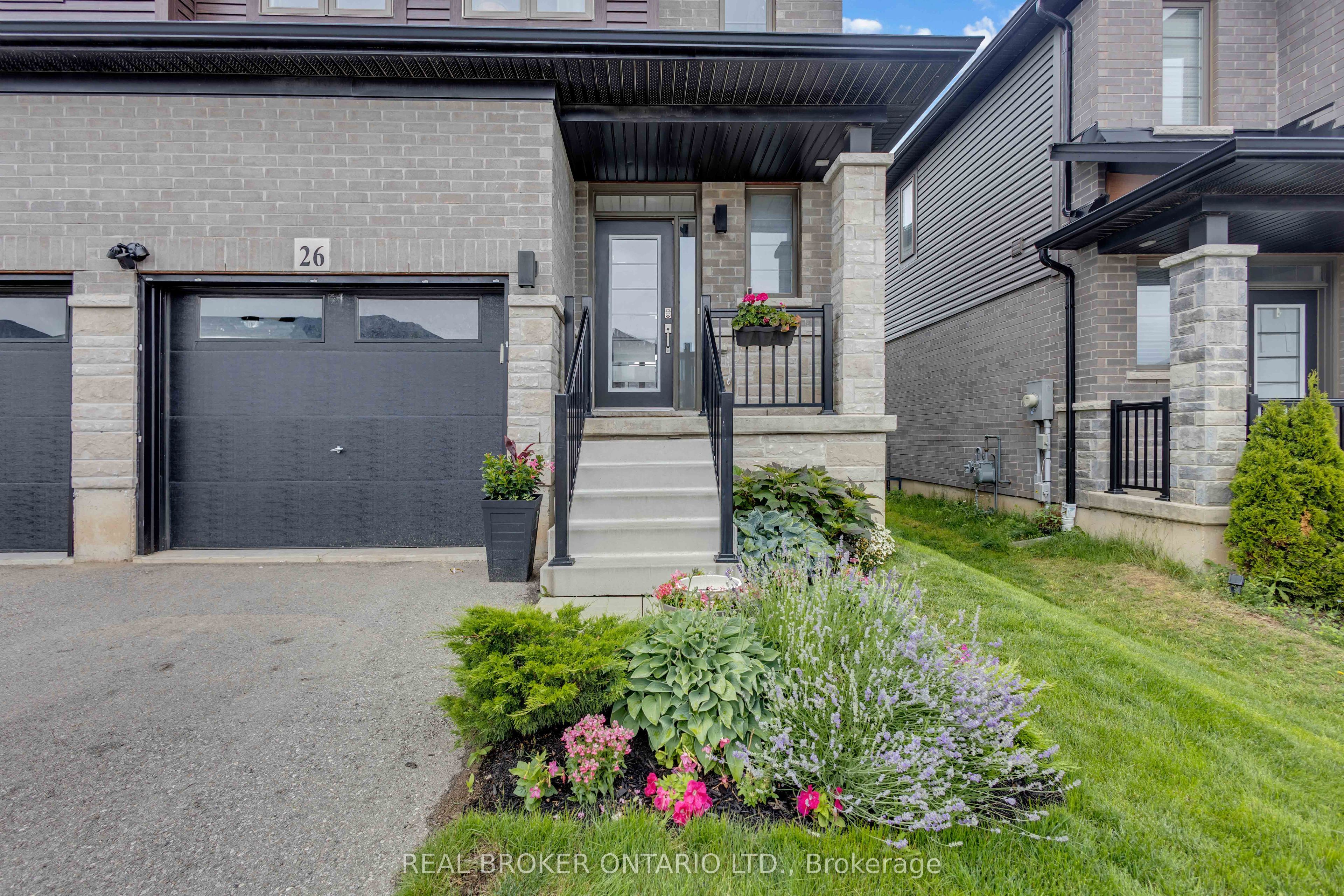 26 Baker Lane Property Photo 2
