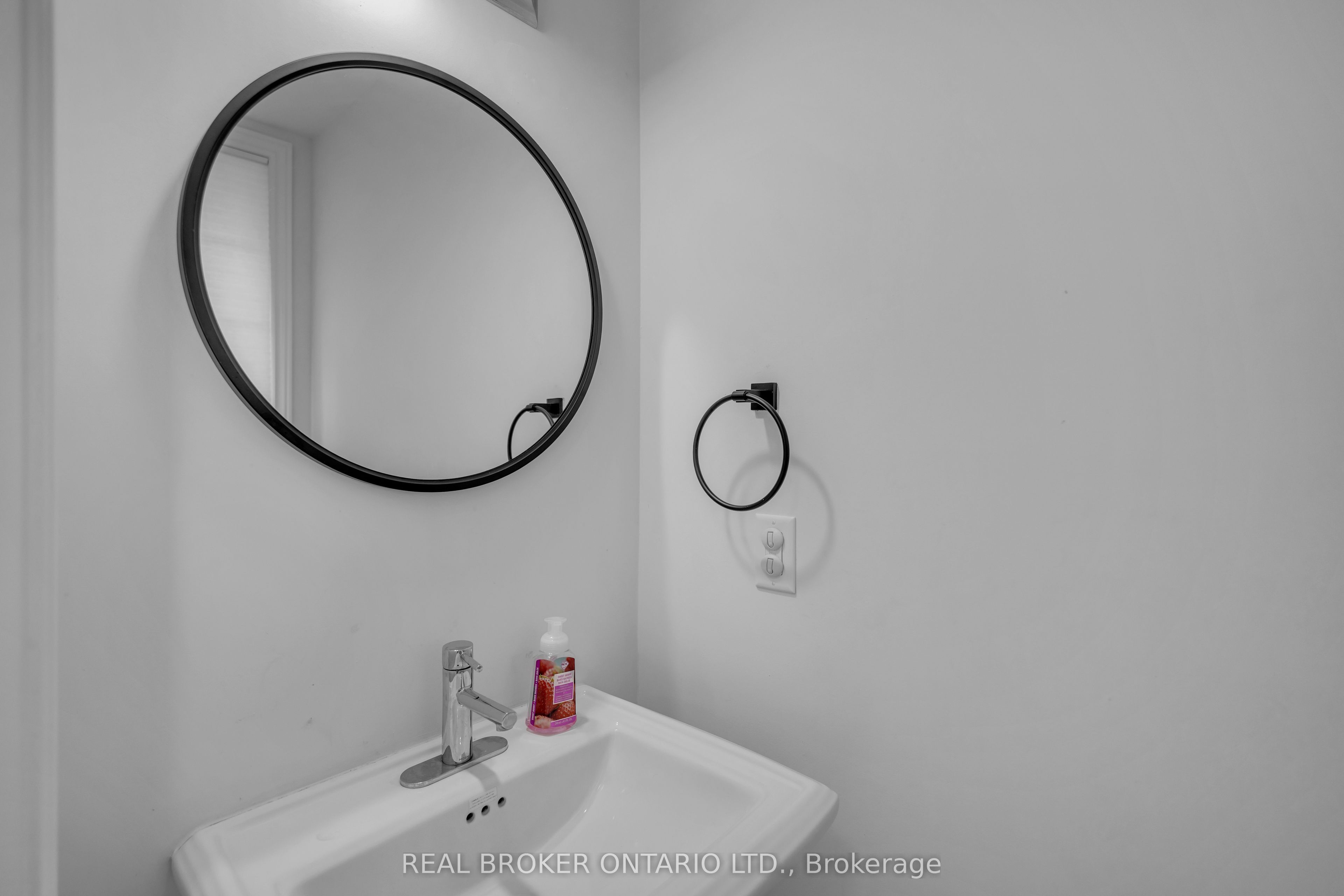 26 Baker Lane Property Photo 17