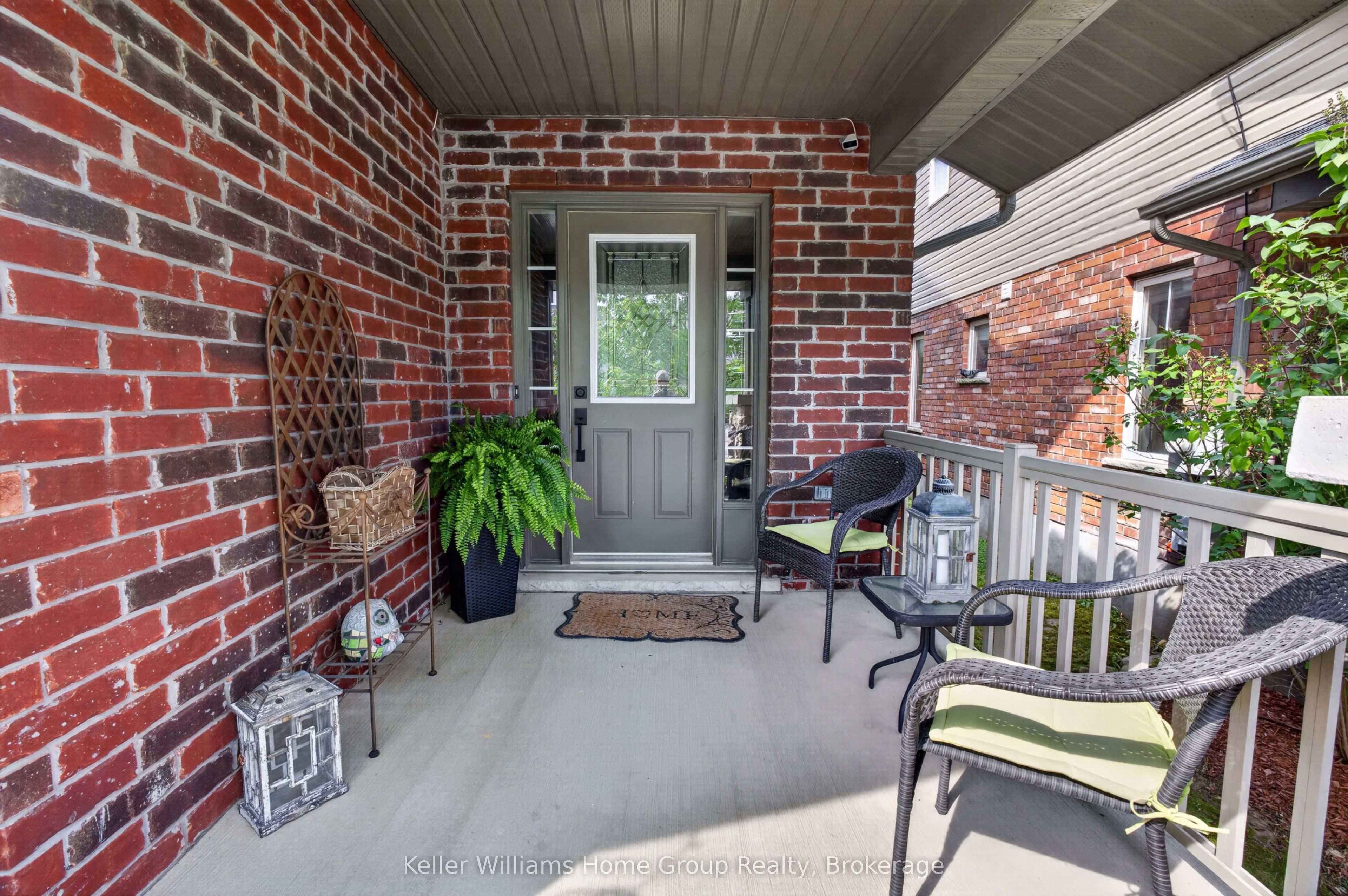 306 Colonial Drive Property Photo 4