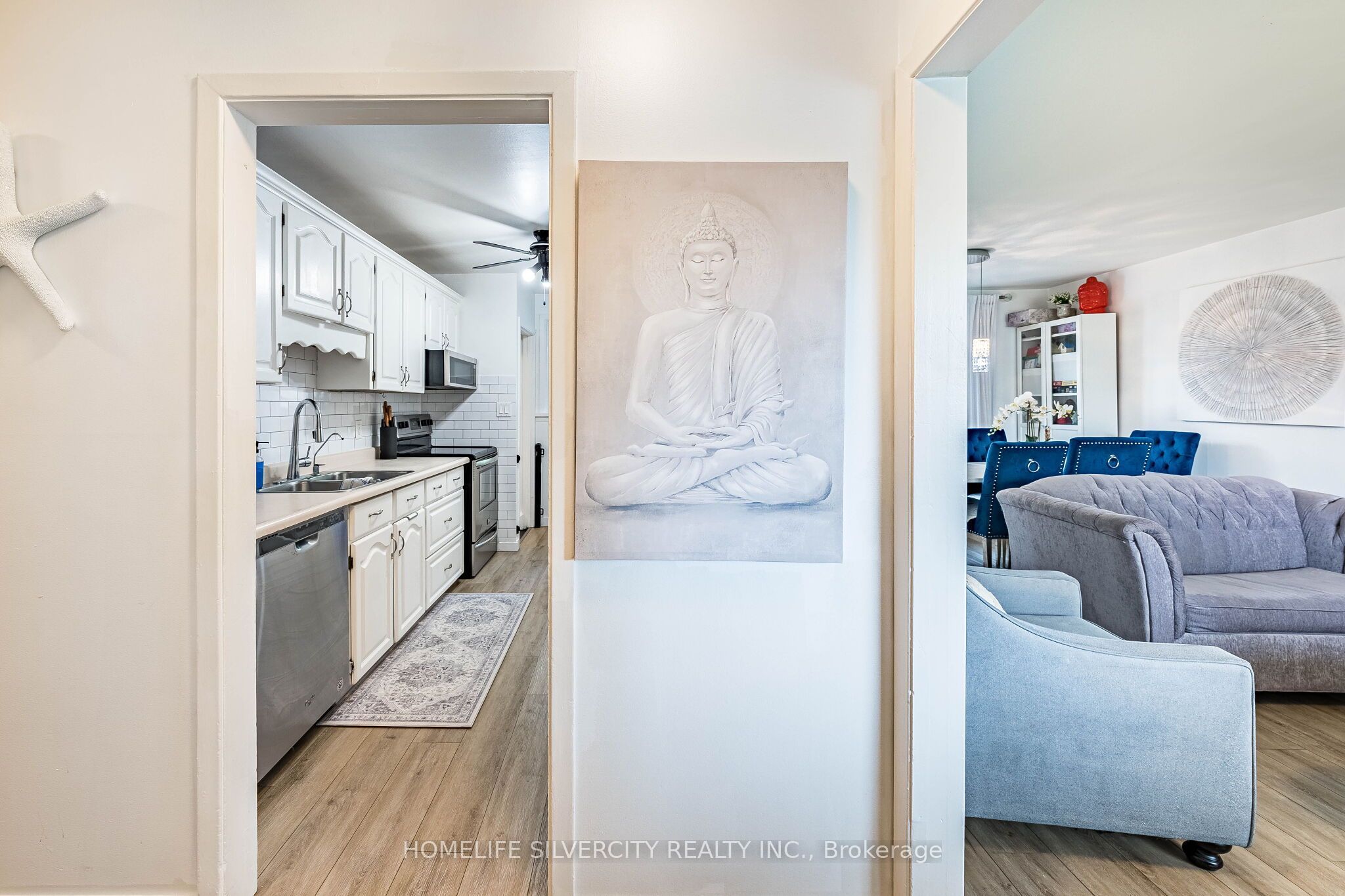 404 Andrew Street Property Photo 6