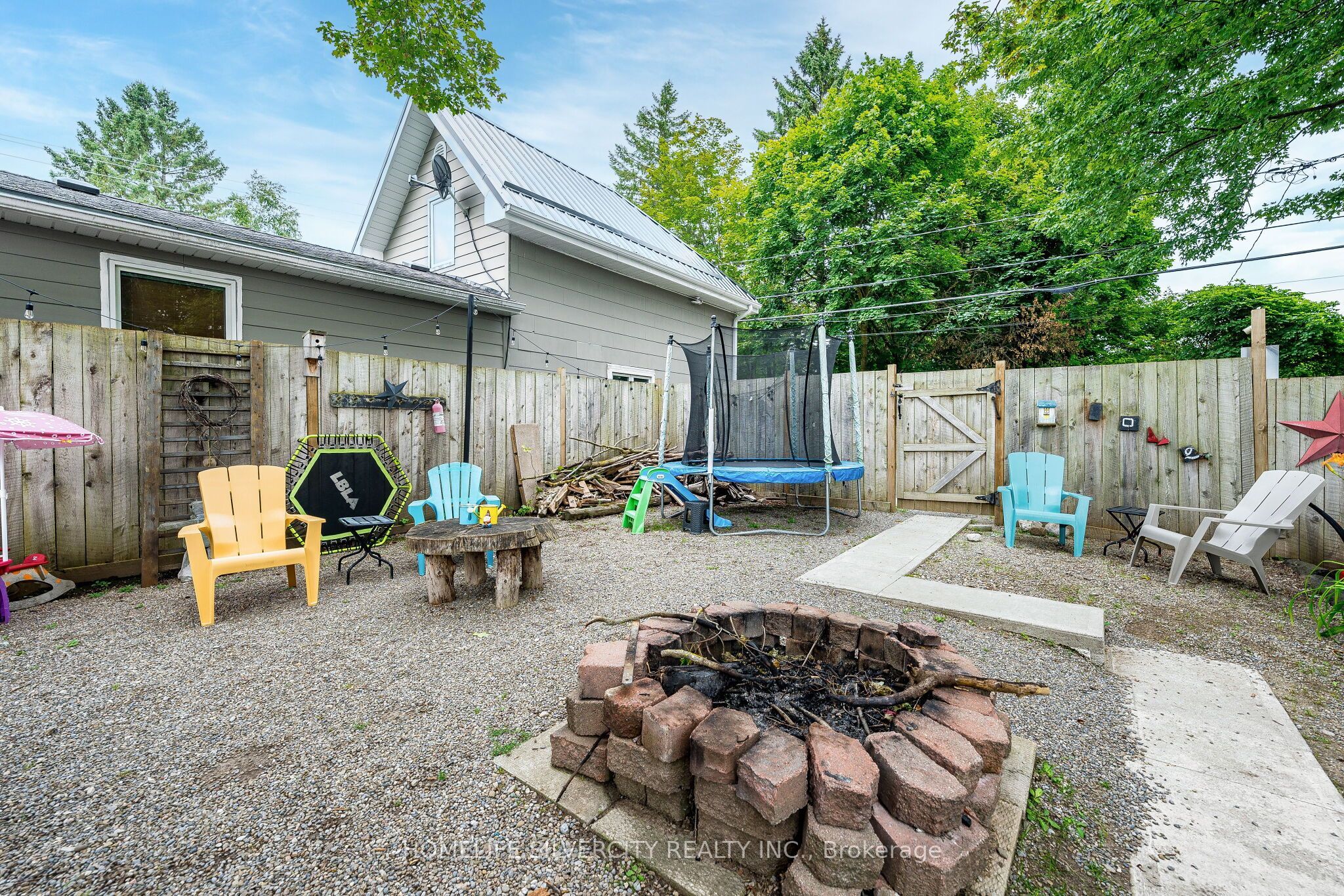 404 Andrew Street Property Photo 46