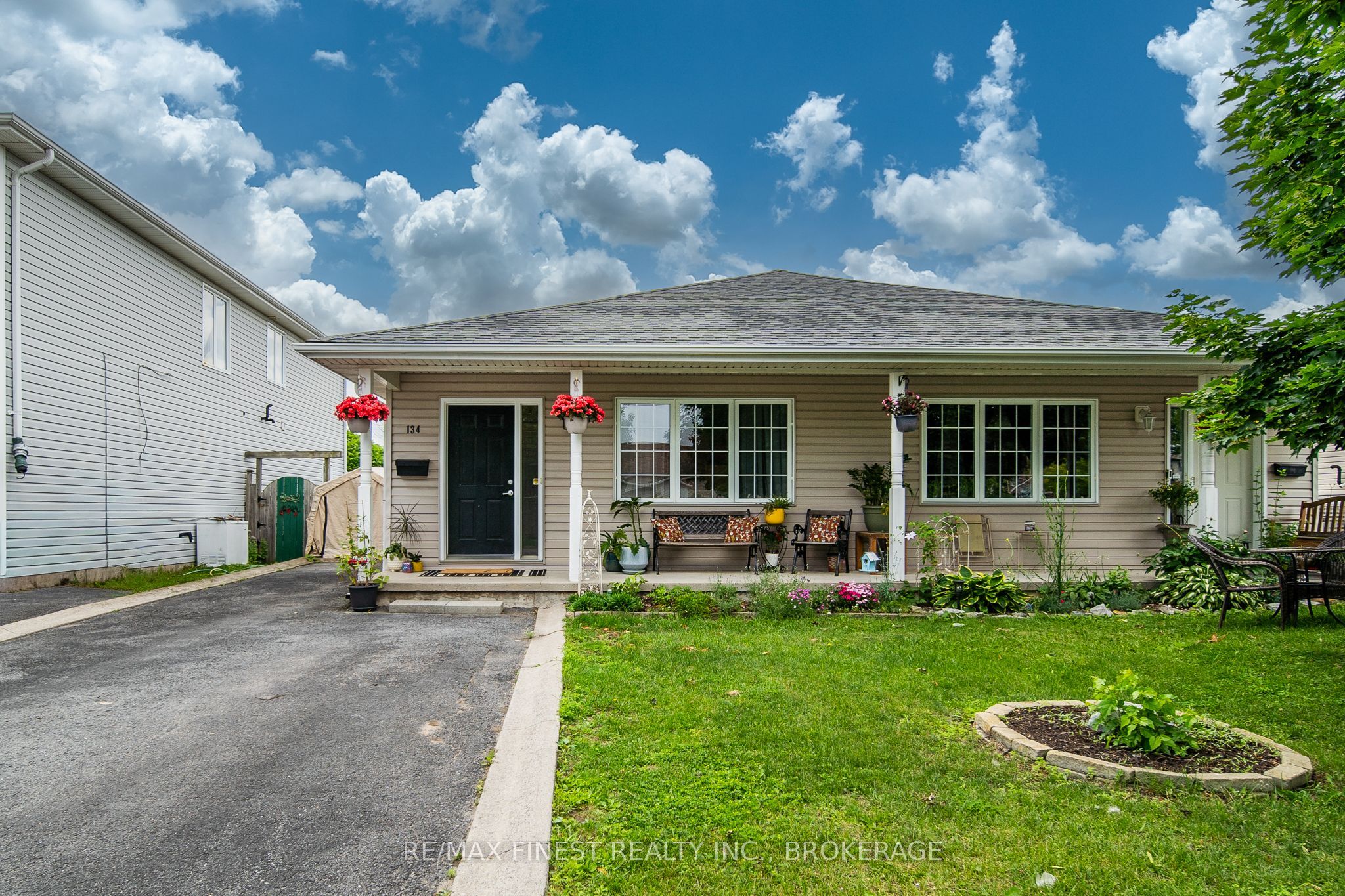 134 Briceland Street Property Photo 4