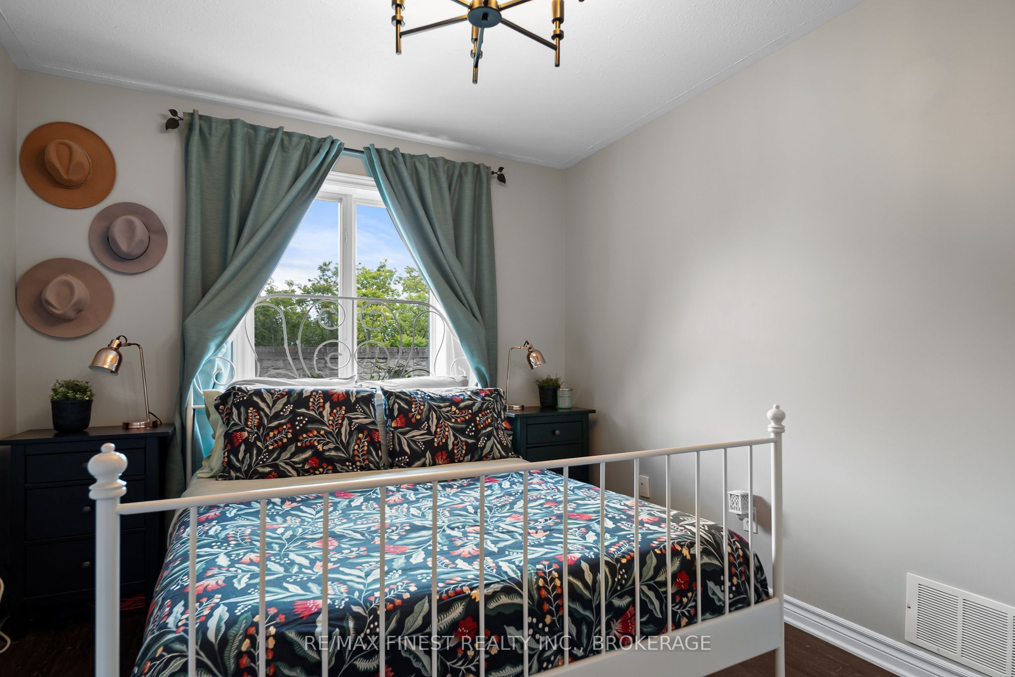 134 Briceland Street Property Photo 23