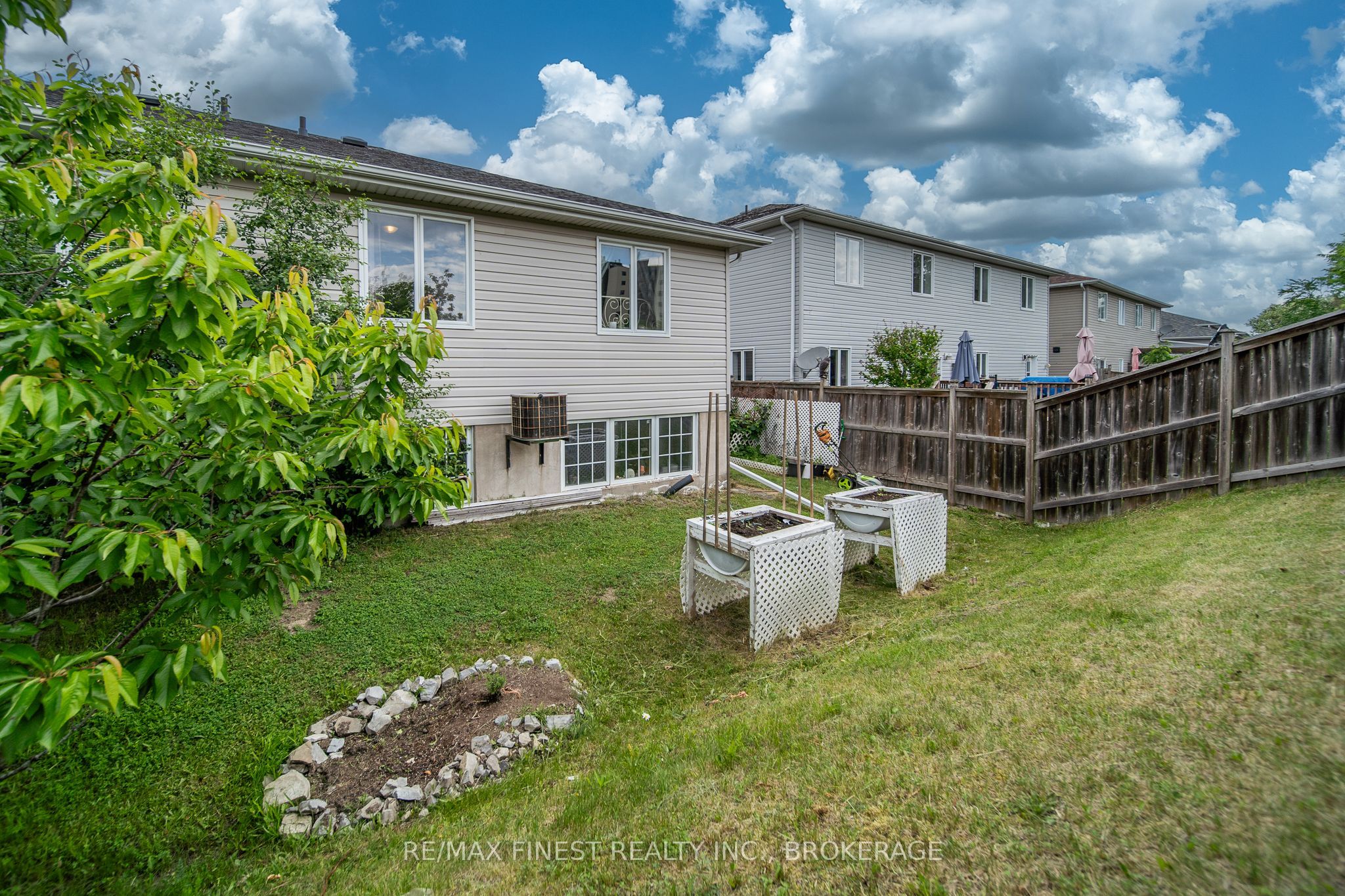 134 Briceland Street Property Photo 37