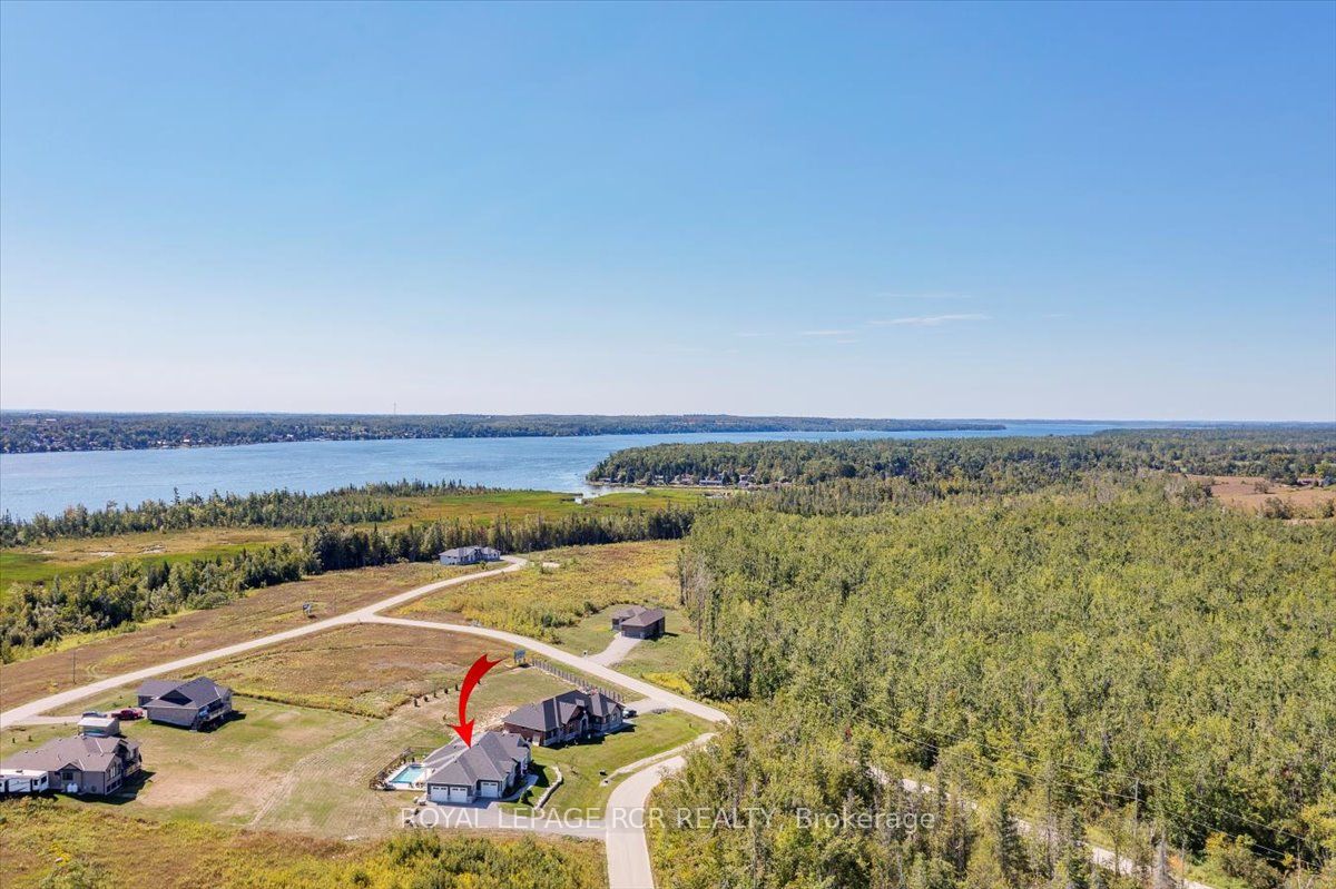 3 Nipigon Street Property Photo 46