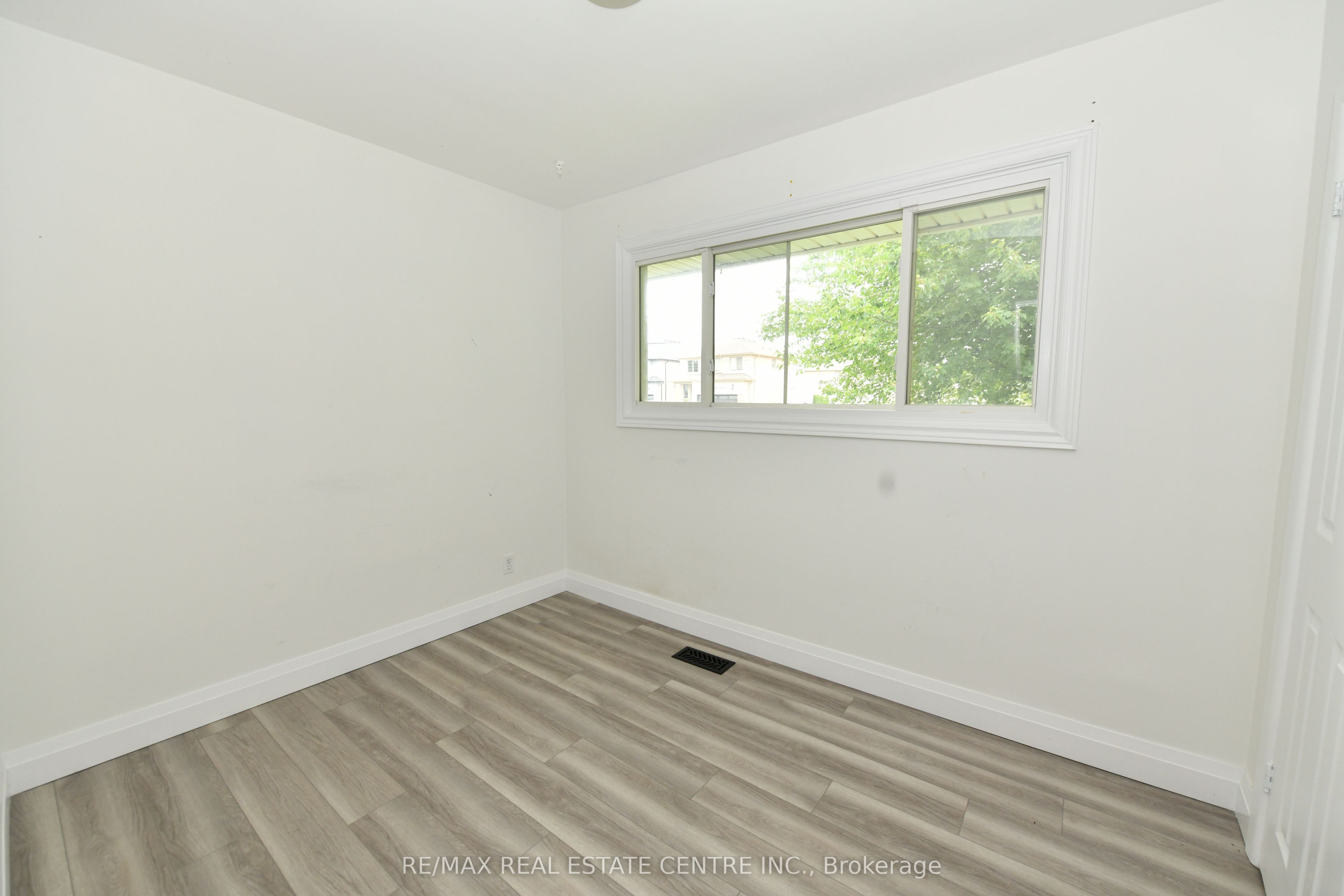 15 Miller Drive Property Photo 9