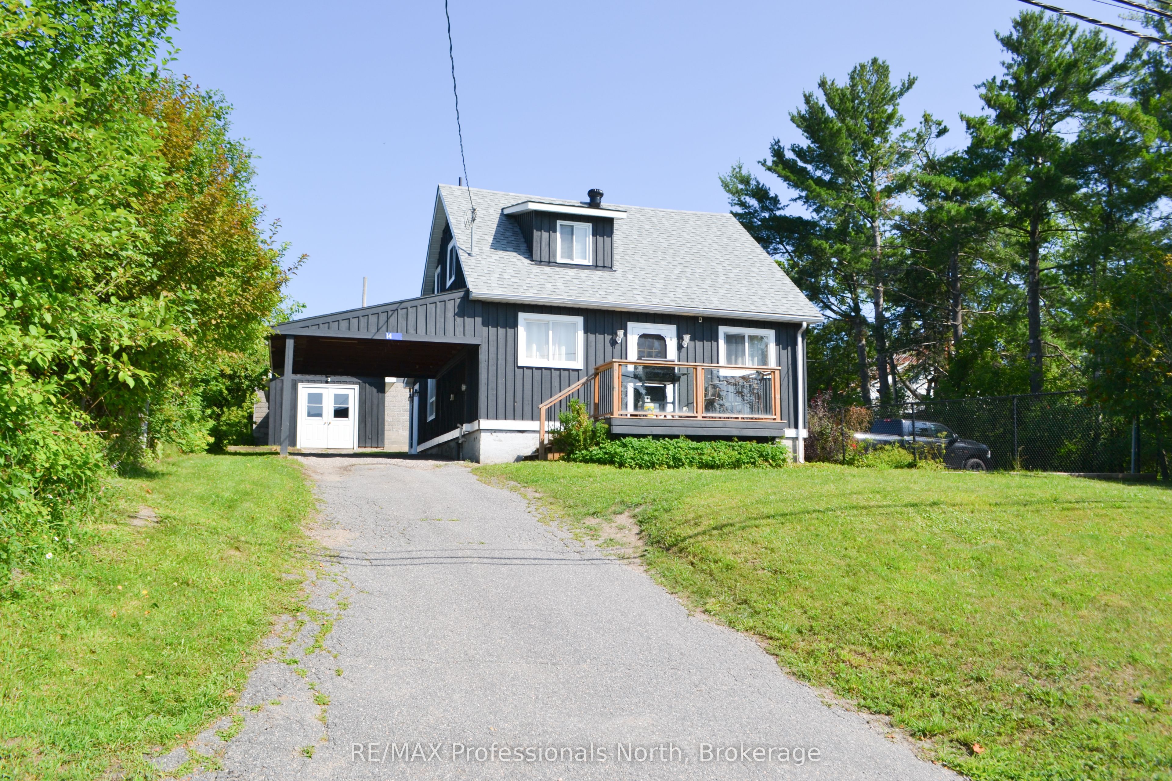 14 Princess Street Property Photo 33