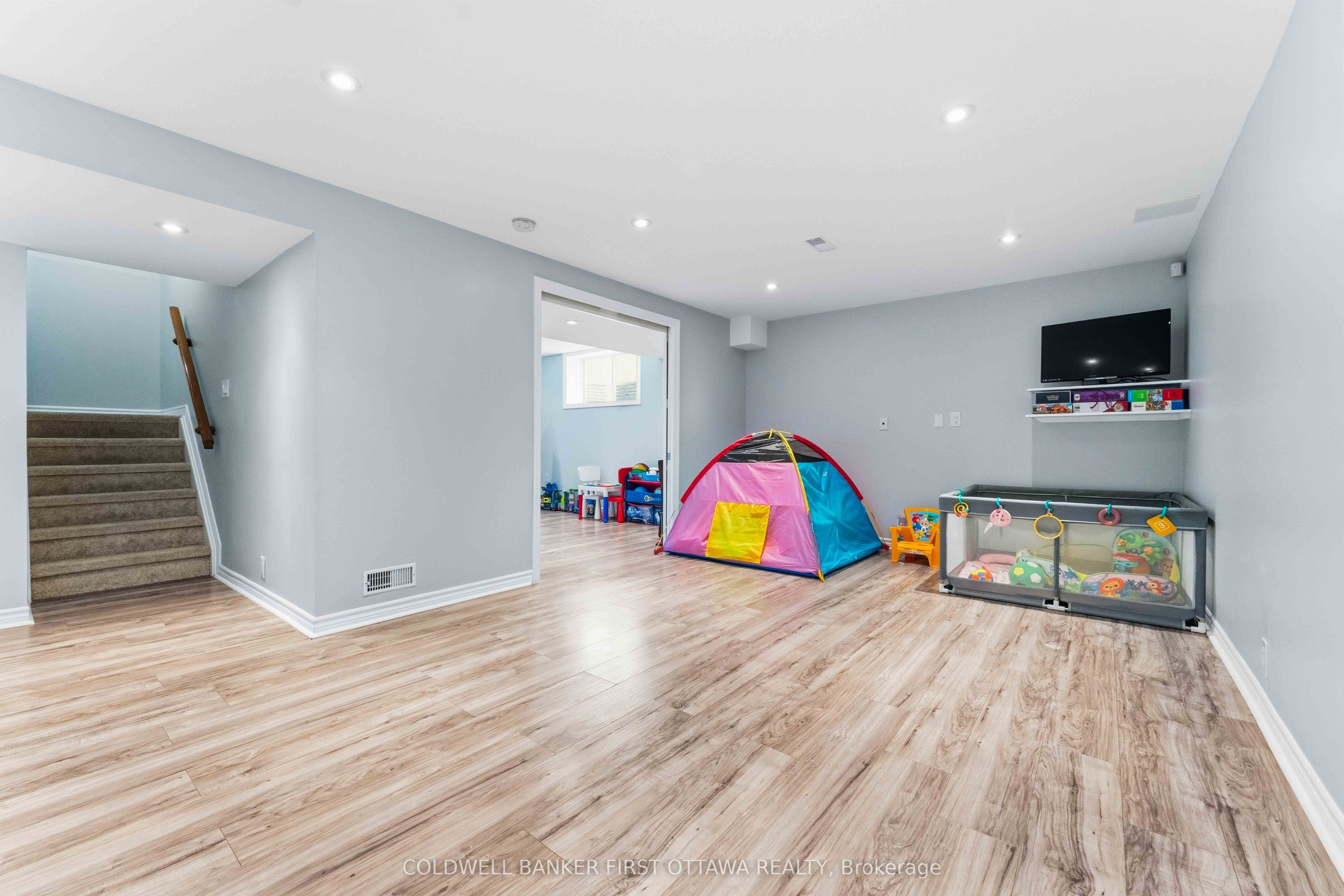 150 Strathcarron Crescent Property Photo 31