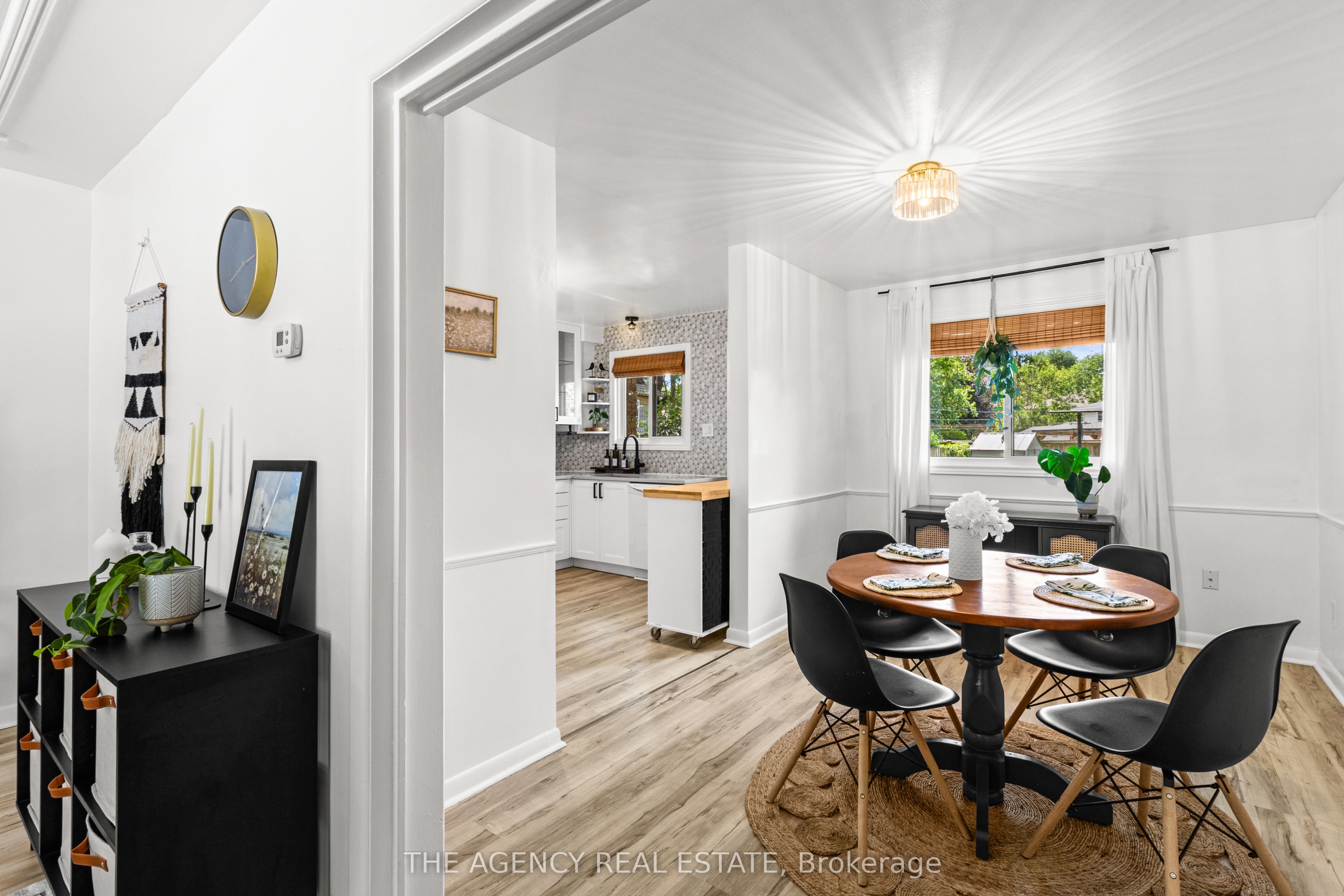 86 Hawkesbury Avenue Property Photo 6