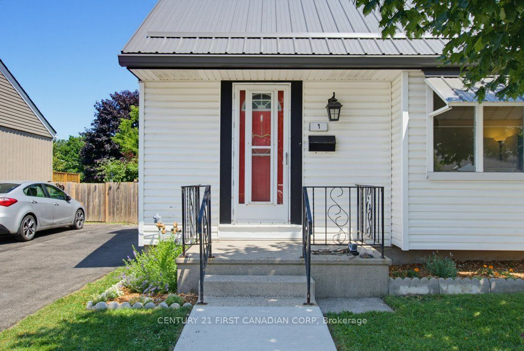3 Parkside Drive Property Photo 4