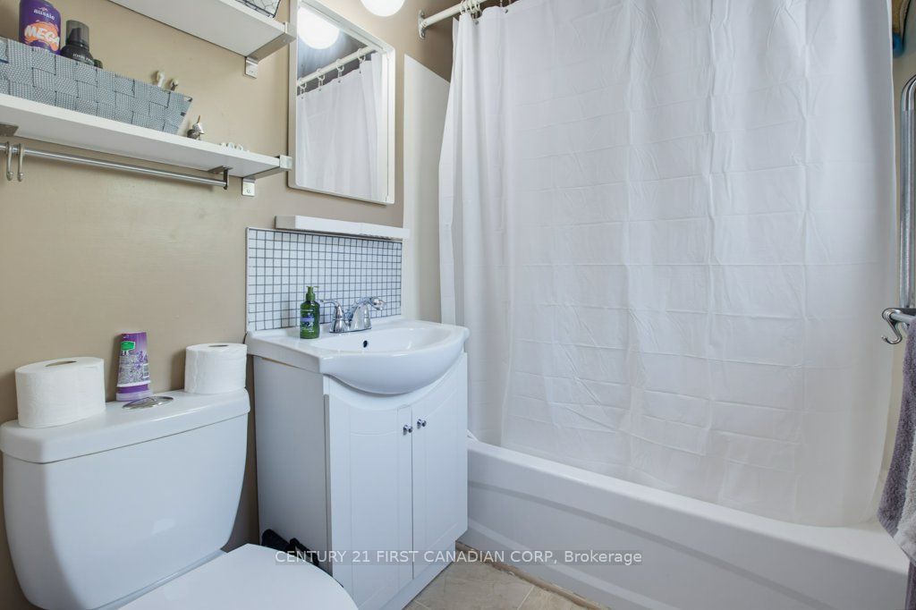 3 Parkside Drive Property Photo 17