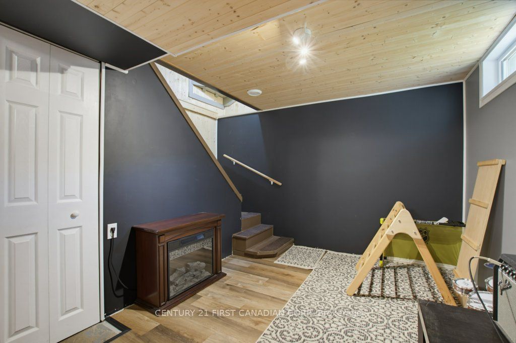 3 Parkside Drive Property Photo 22