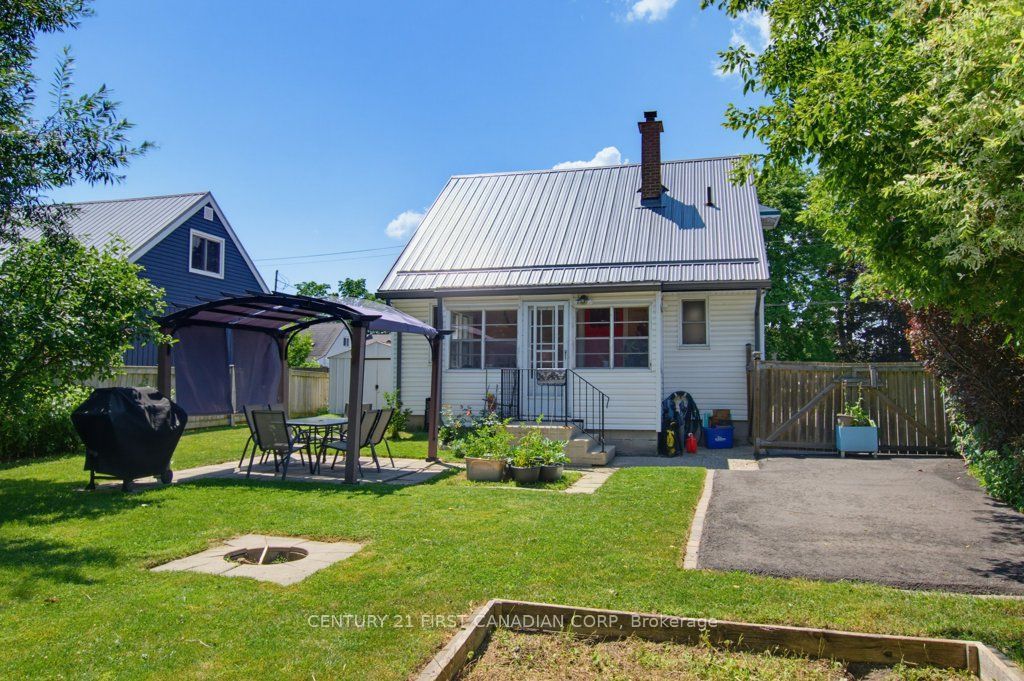 3 Parkside Drive Property Photo 31