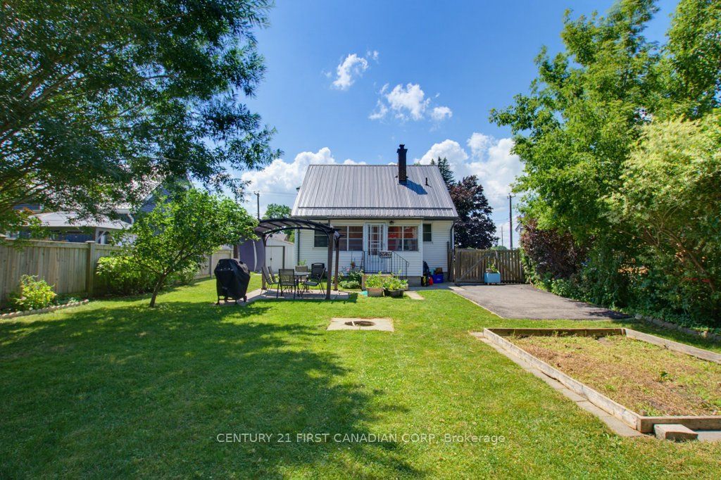 3 Parkside Drive Property Photo 32
